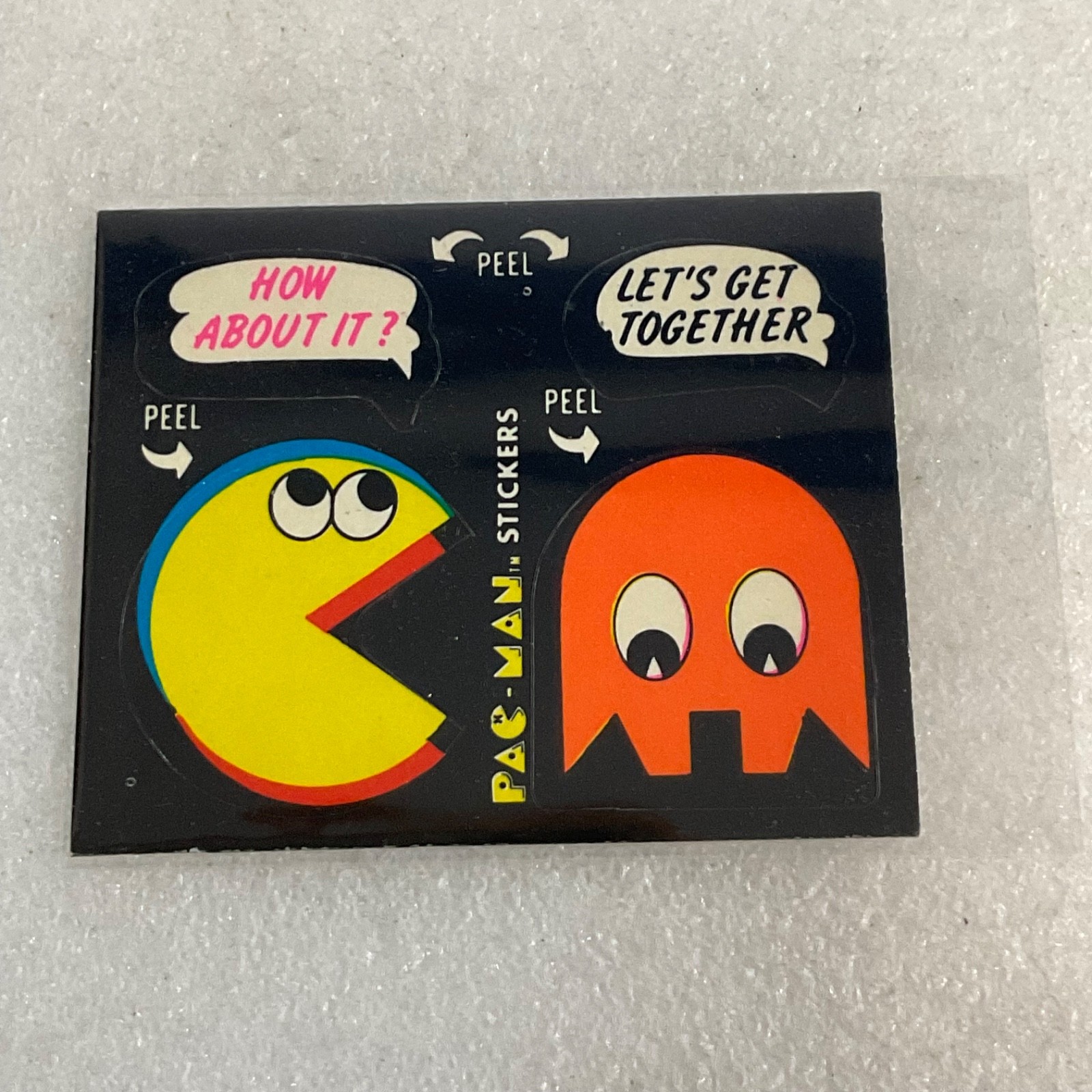 1980 Fleer Pac-Man Sticker #17 How About It Let’s Get Together - Image 1