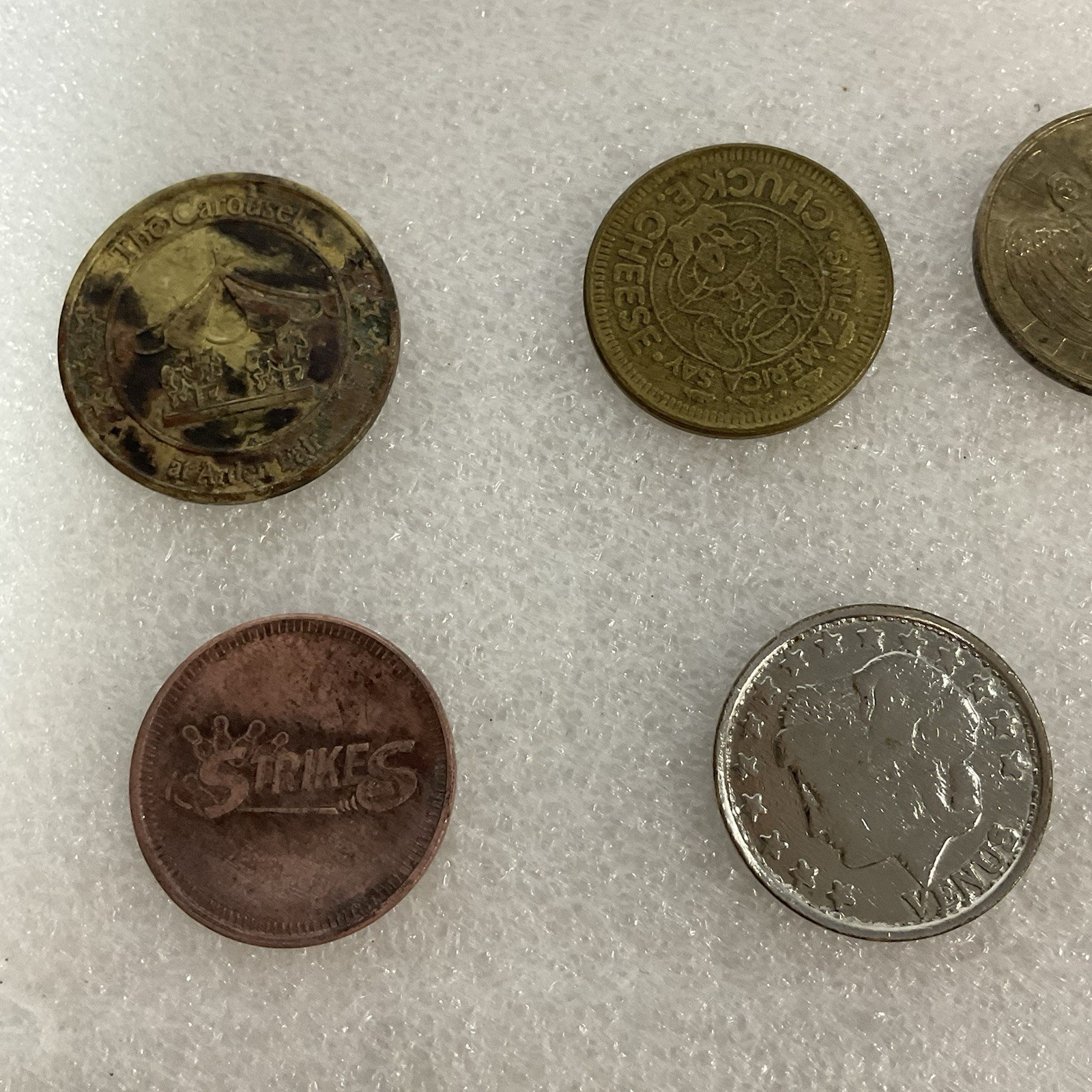 Lot Of 15 Metal Gaming Tokens Carousel Chuck Cheese Laser X Scandia Venus Strike - Image 3