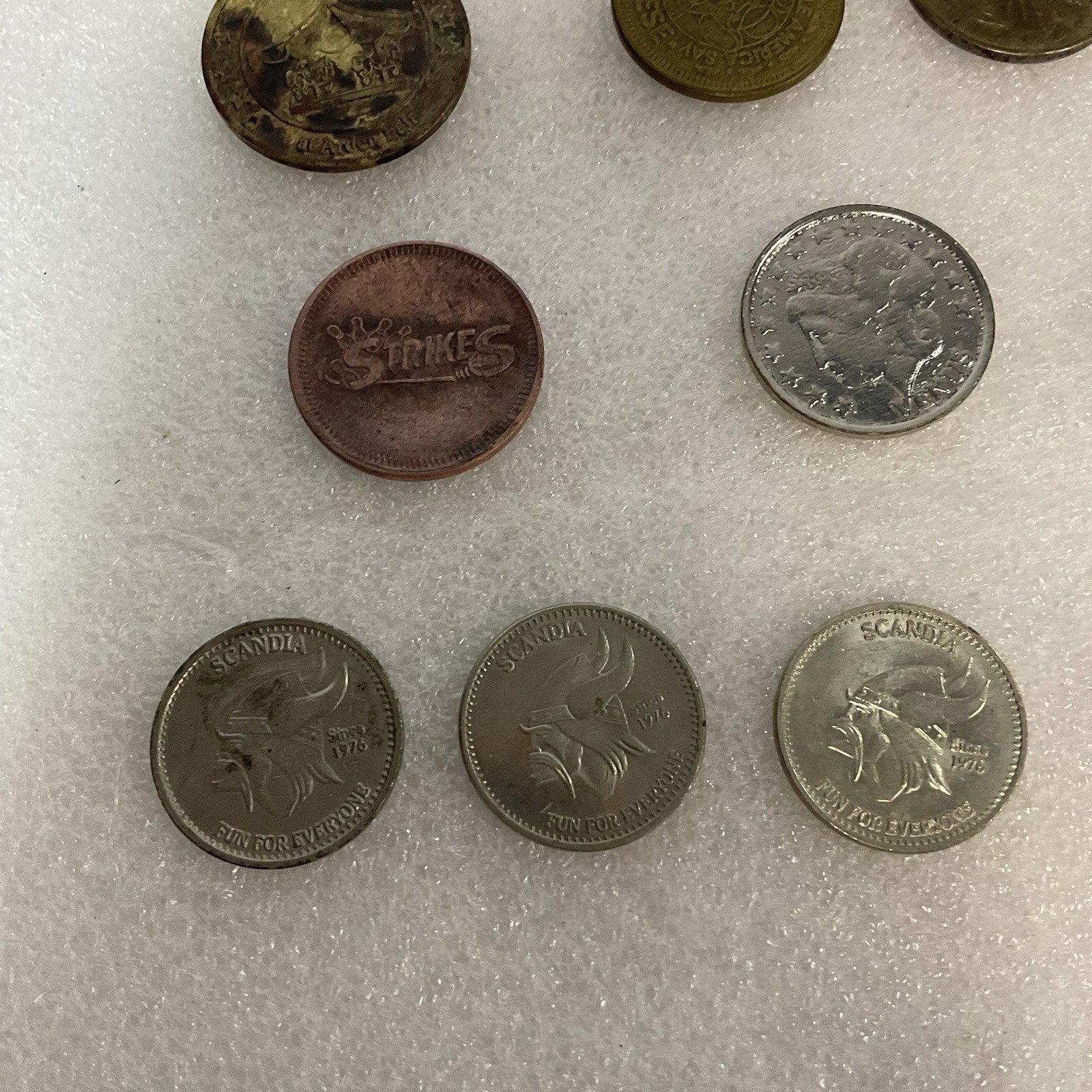 Lot Of 15 Metal Gaming Tokens Carousel Chuck Cheese Laser X Scandia Venus Strike - Image 6