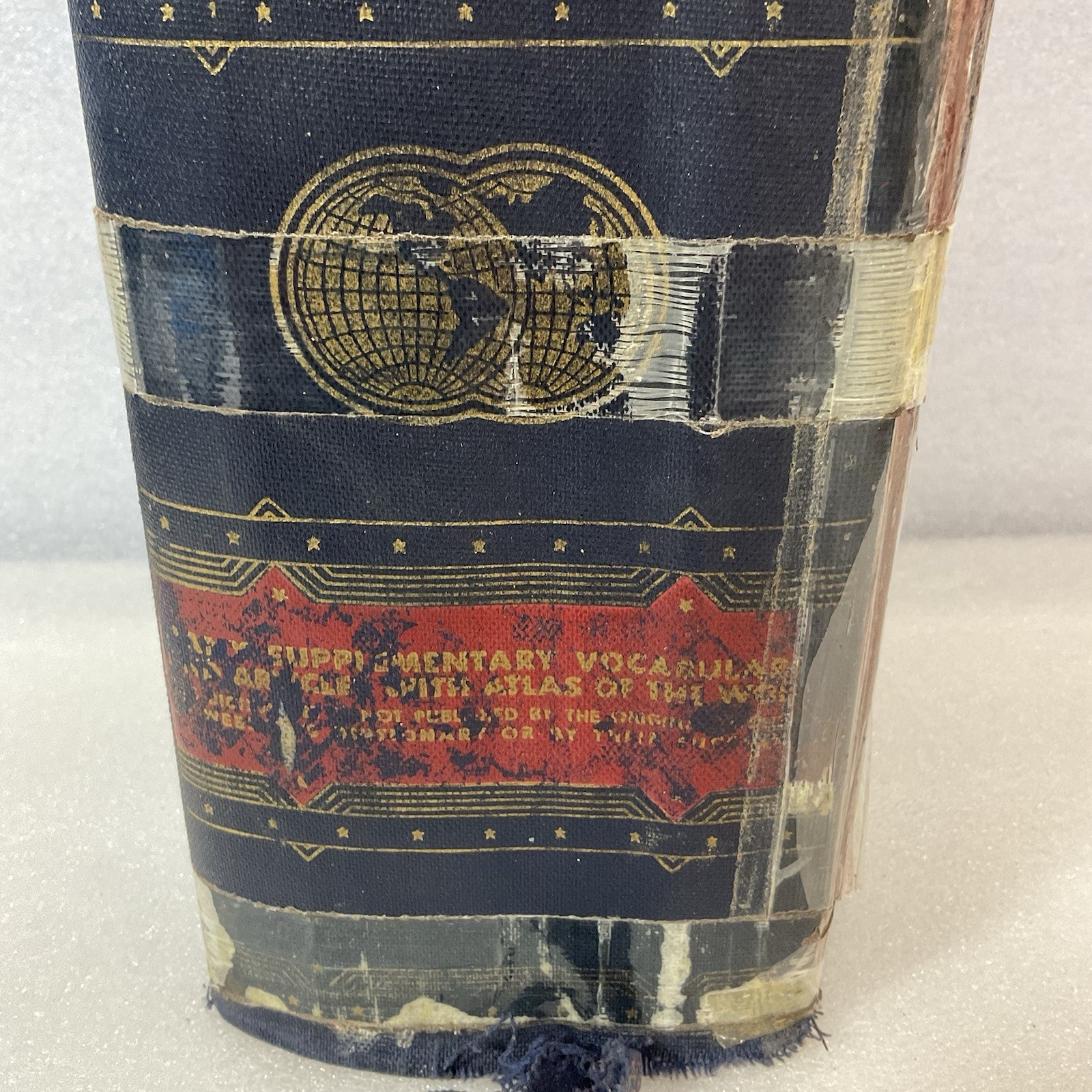 1943 Webster's New Twentieth Century Dictionary Unabridged - Worn - Image 4