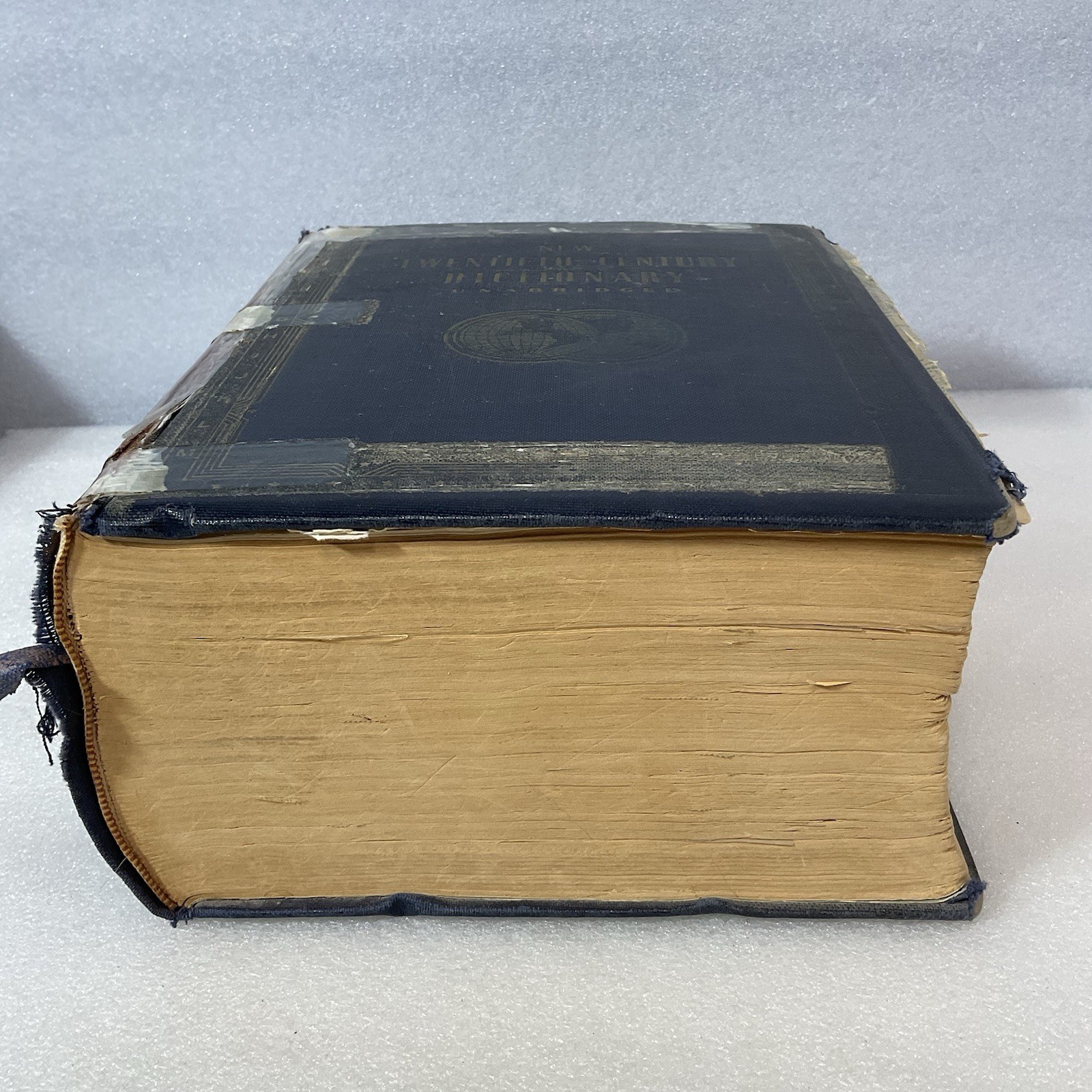 1943 Webster's New Twentieth Century Dictionary Unabridged - Worn - Image 2