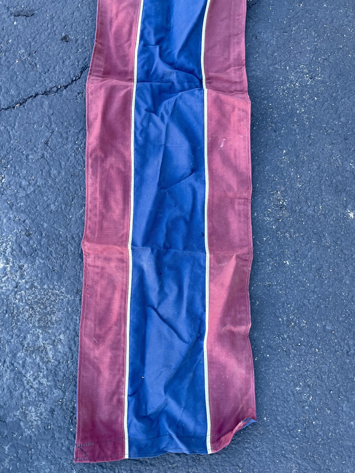 Vintage Pennegard Canvas Harris Show Horse Runner Red & Blue 11ft x 14in - Image 5