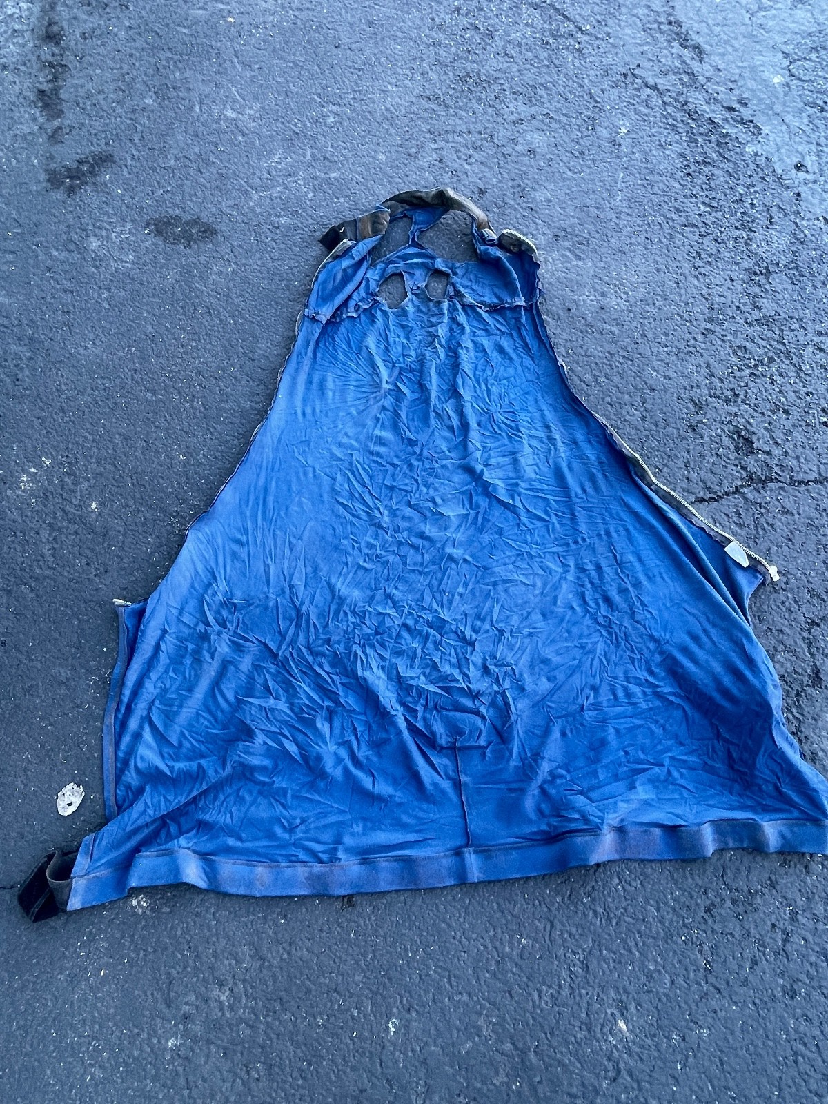 Schneiders Blue Horse Hood Large 56in x 52in Zipper Closure Stretch Sheet - Image 19