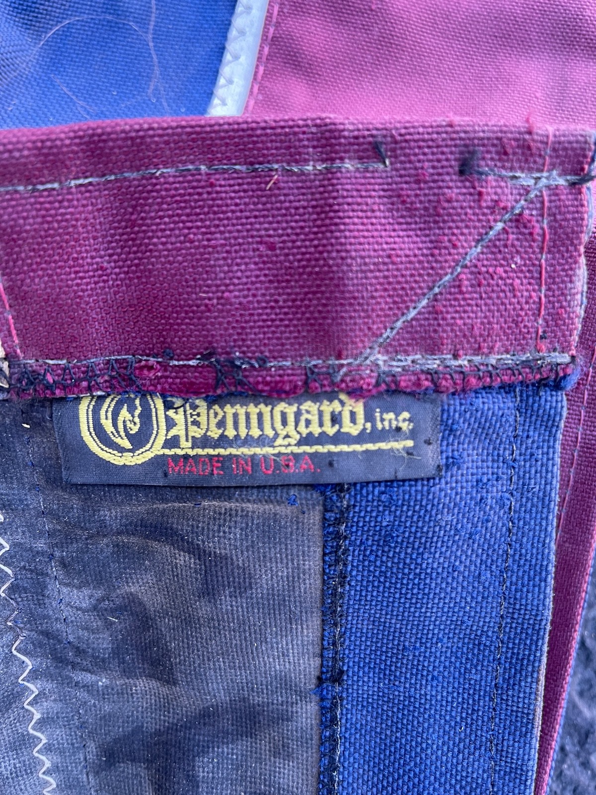 Vintage Penngard Canvas Runner 132in x 15in Harris Show Horses Maroon Blue USA - Image 7