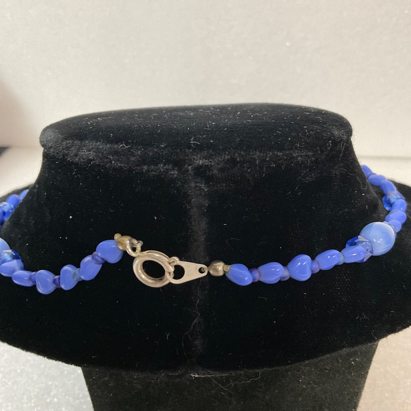 15in Blue Beaded Necklace Glass Beads Silver Tone Clasp Handmade Jewelry 16.25g - Image 2
