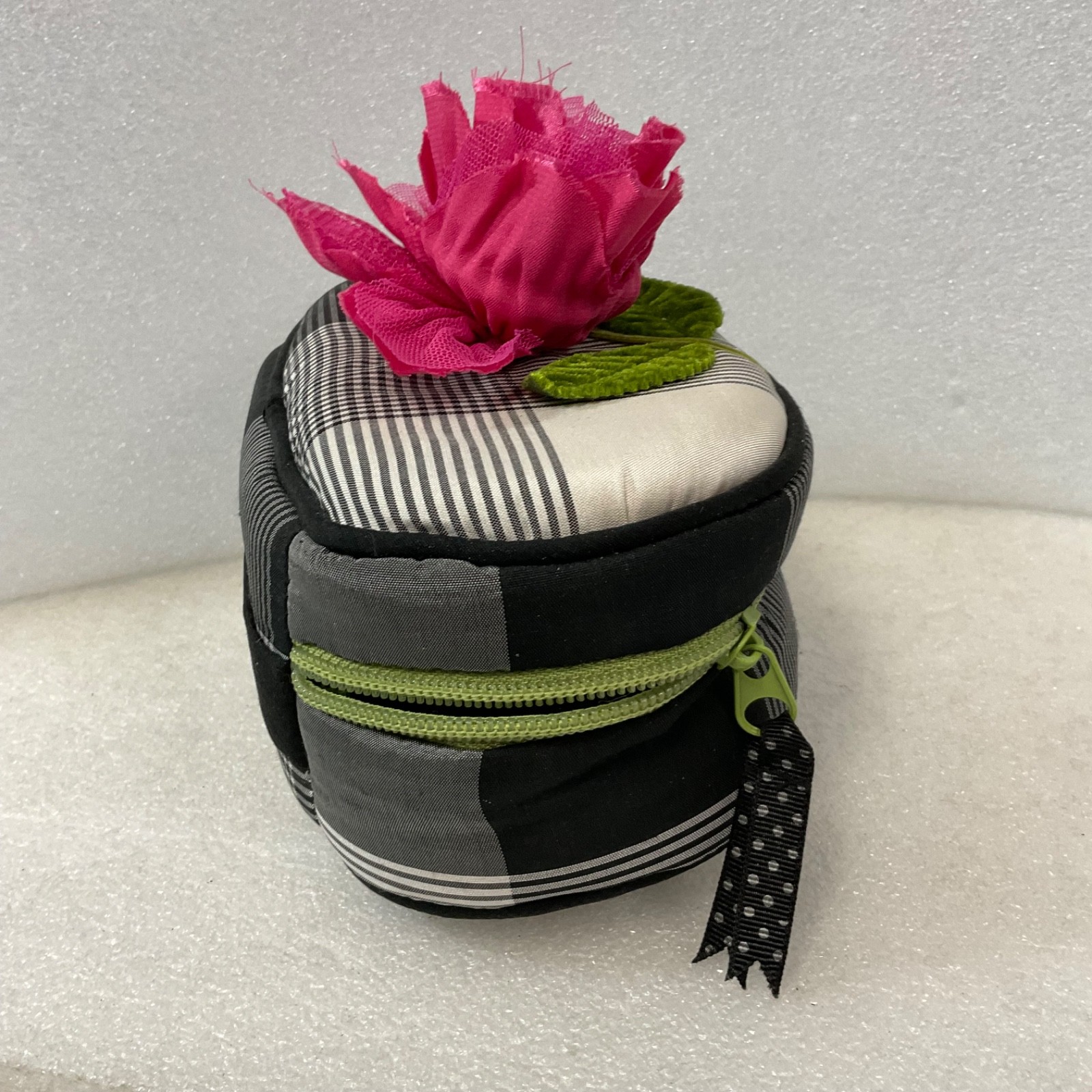 Goody Goody California Plaid Floral Travel Soft Jewelry Case 6.75in - Image 2