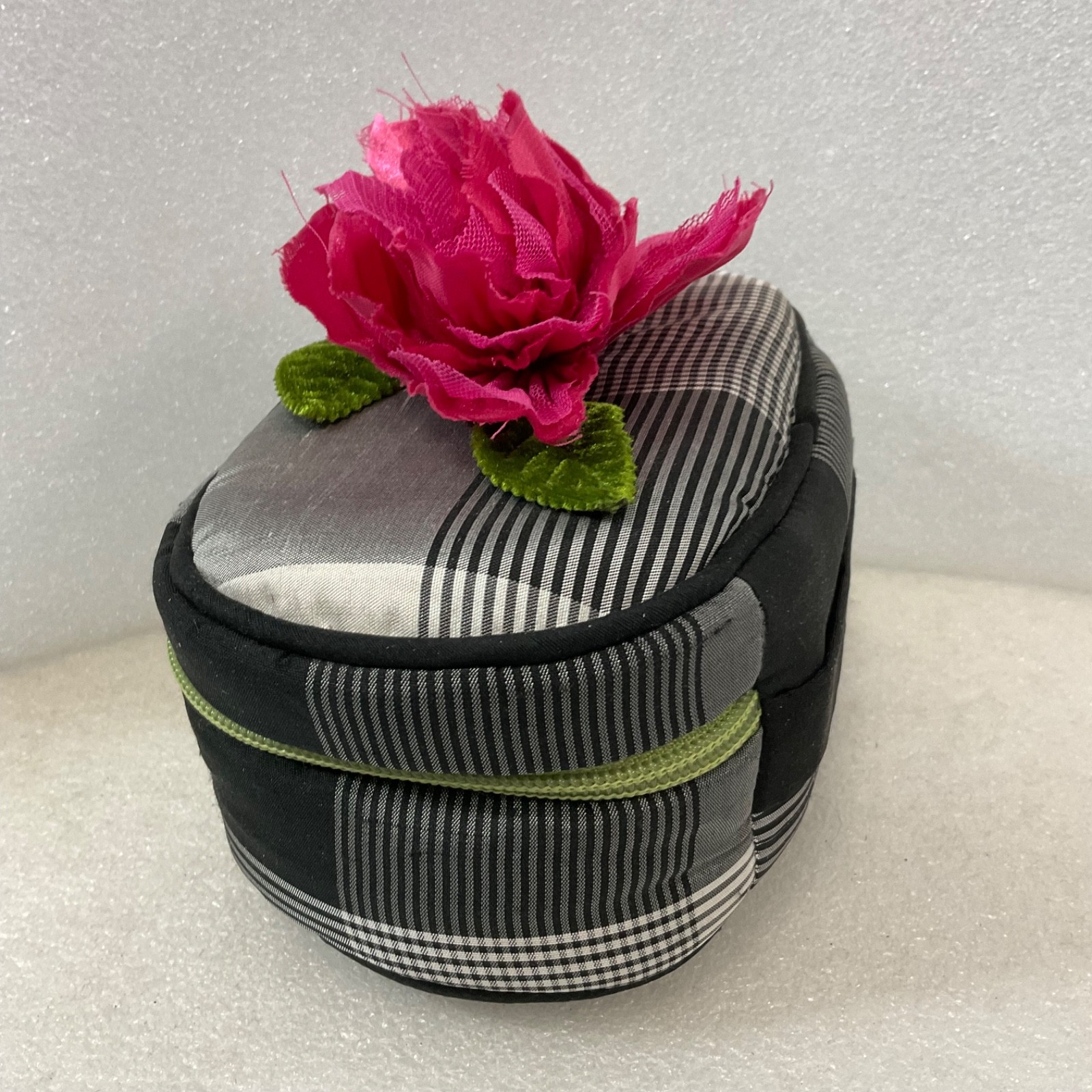 Goody Goody California Plaid Floral Travel Soft Jewelry Case 6.75in - Image 4