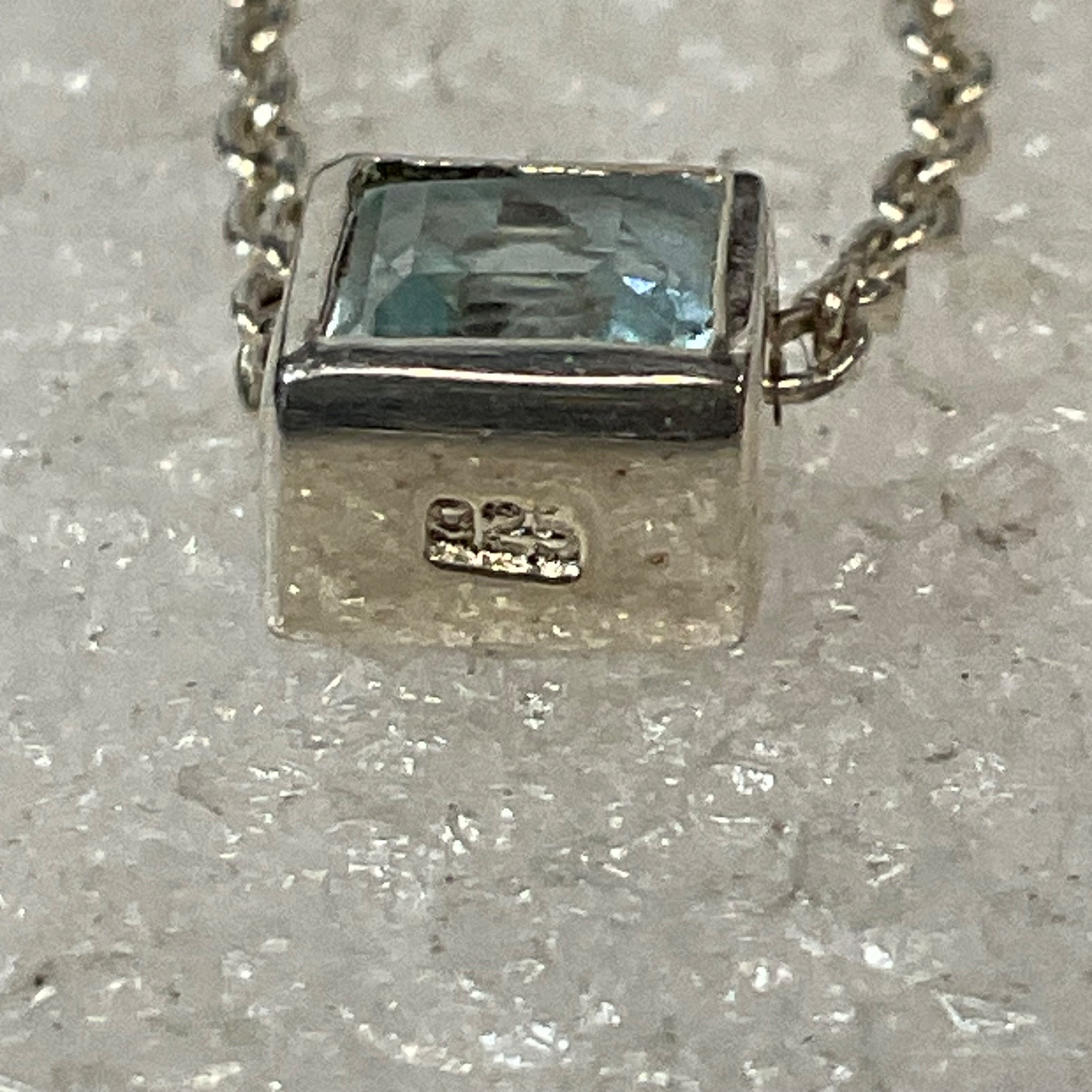 16in Sterling Silver Necklace Square Blue Gem Pendant 2.83g Minimalist Jewelry - Image 7