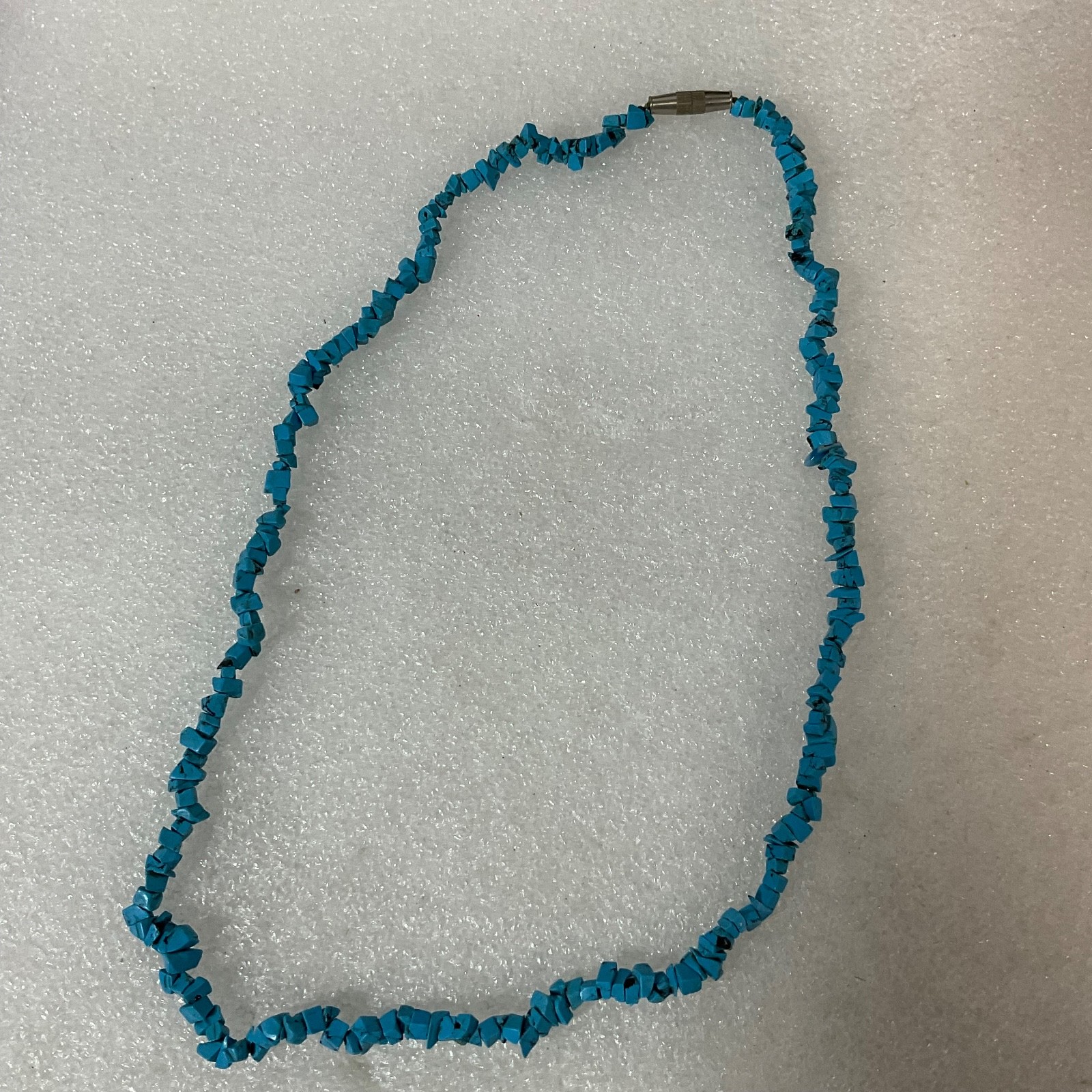 18in Turquoise Chip Beaded Necklace Magnetic Clasp Southwest Style 8.68g - Image 8