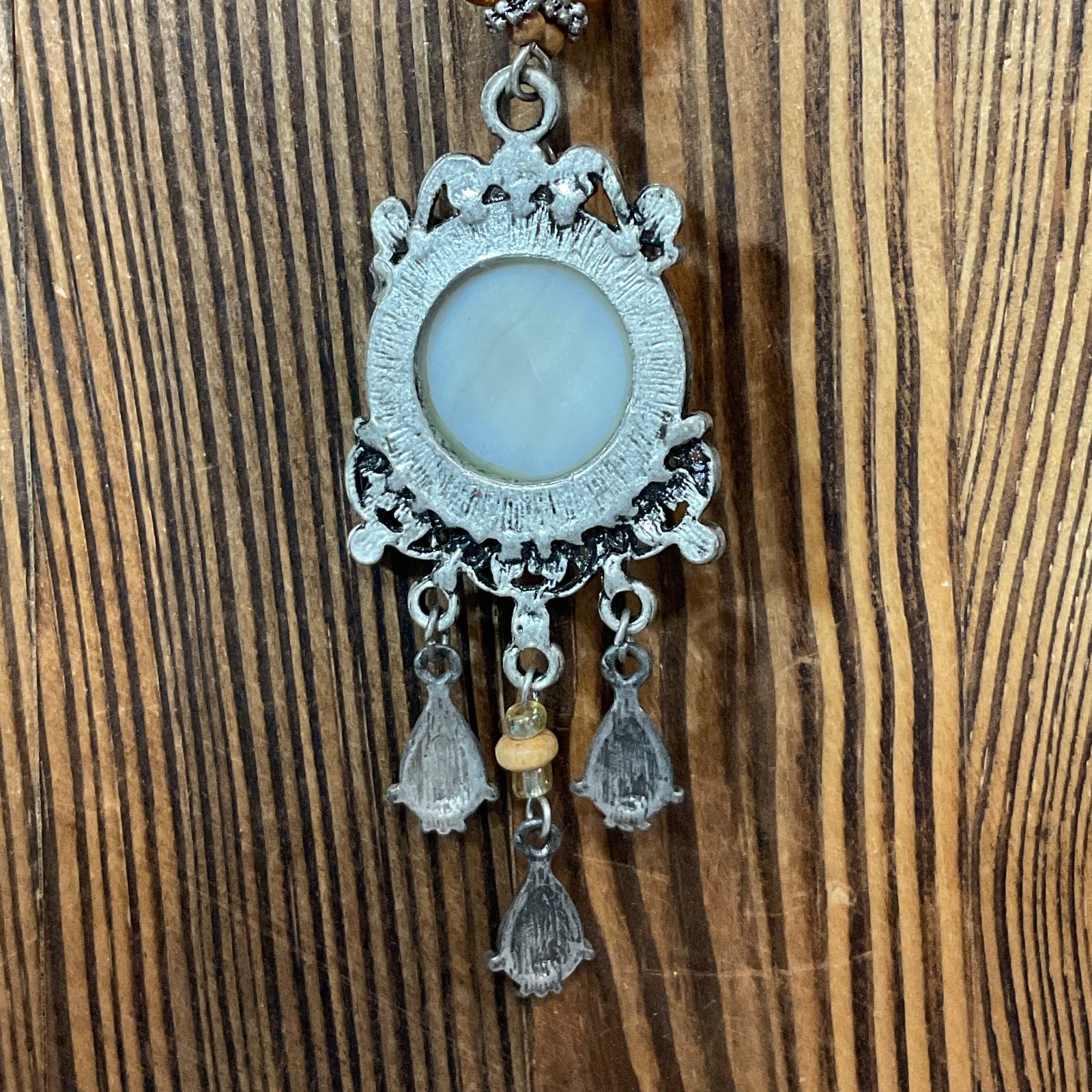 16in Pressed Flower Pendant Necklace Silver Tone Boho Style with Beads 16.71g - Image 4