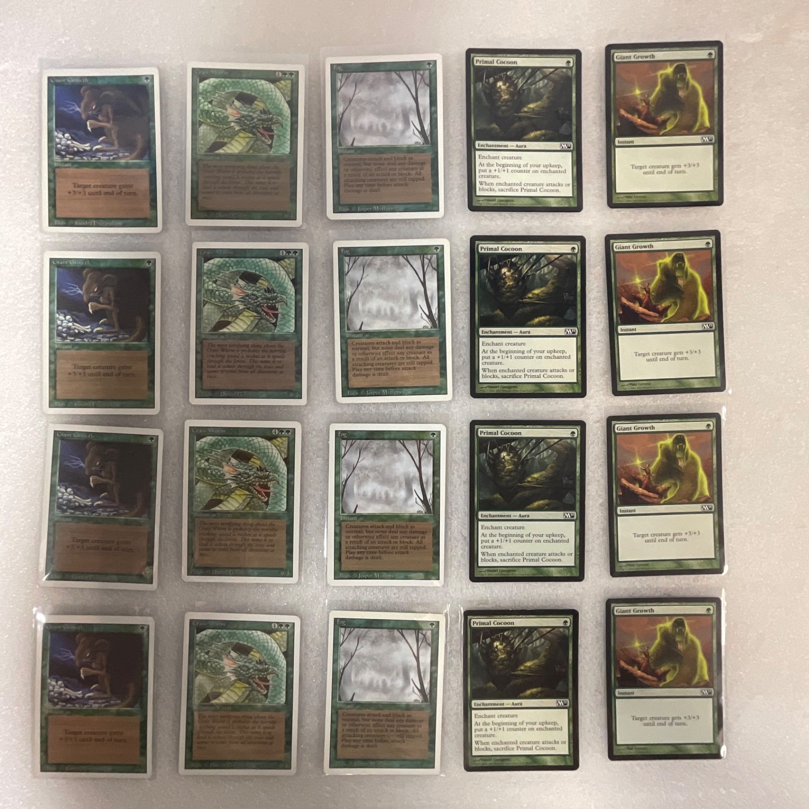 MTG 20 Card Green Lot Revised & M11 Giant Growth Craw Wurm Mixed - Image 1