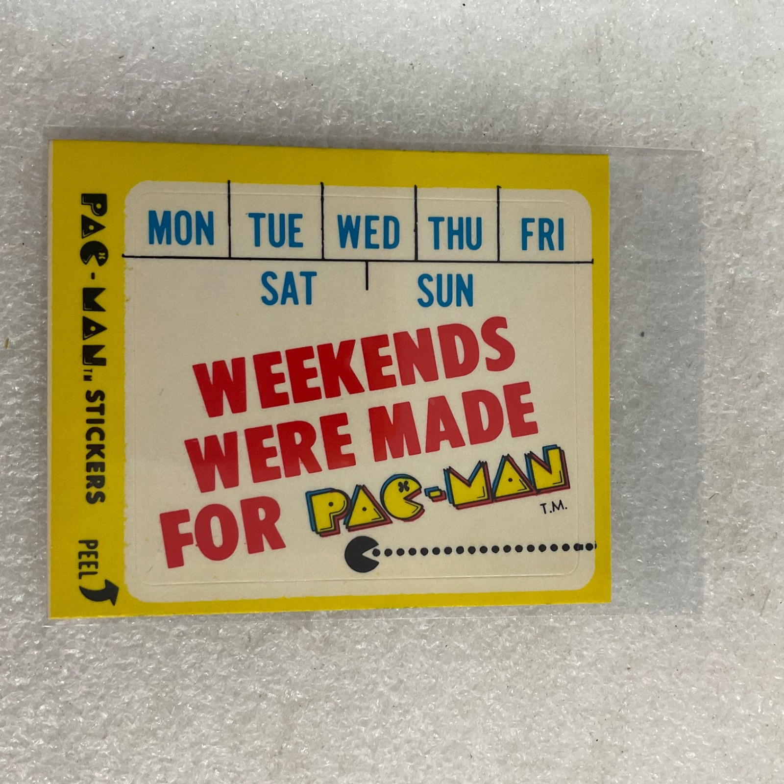 1980 Fleer Pac-Man Sticker #39 Weekends Were Made For Pac-Man - Image 1