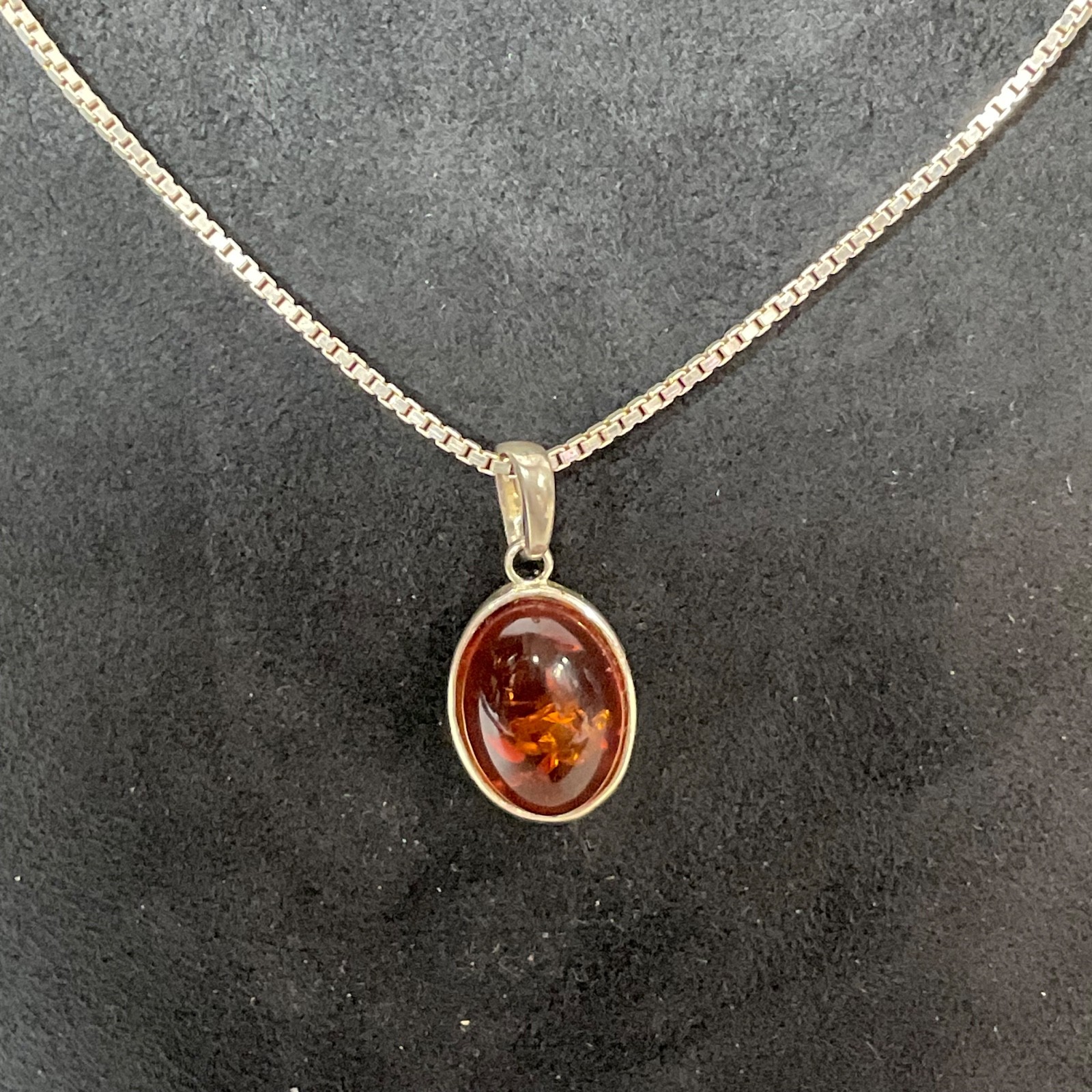 16in Italy 925 Silver Box Chain Necklace Amber Color Resin Cabochon Pendant - Image 6