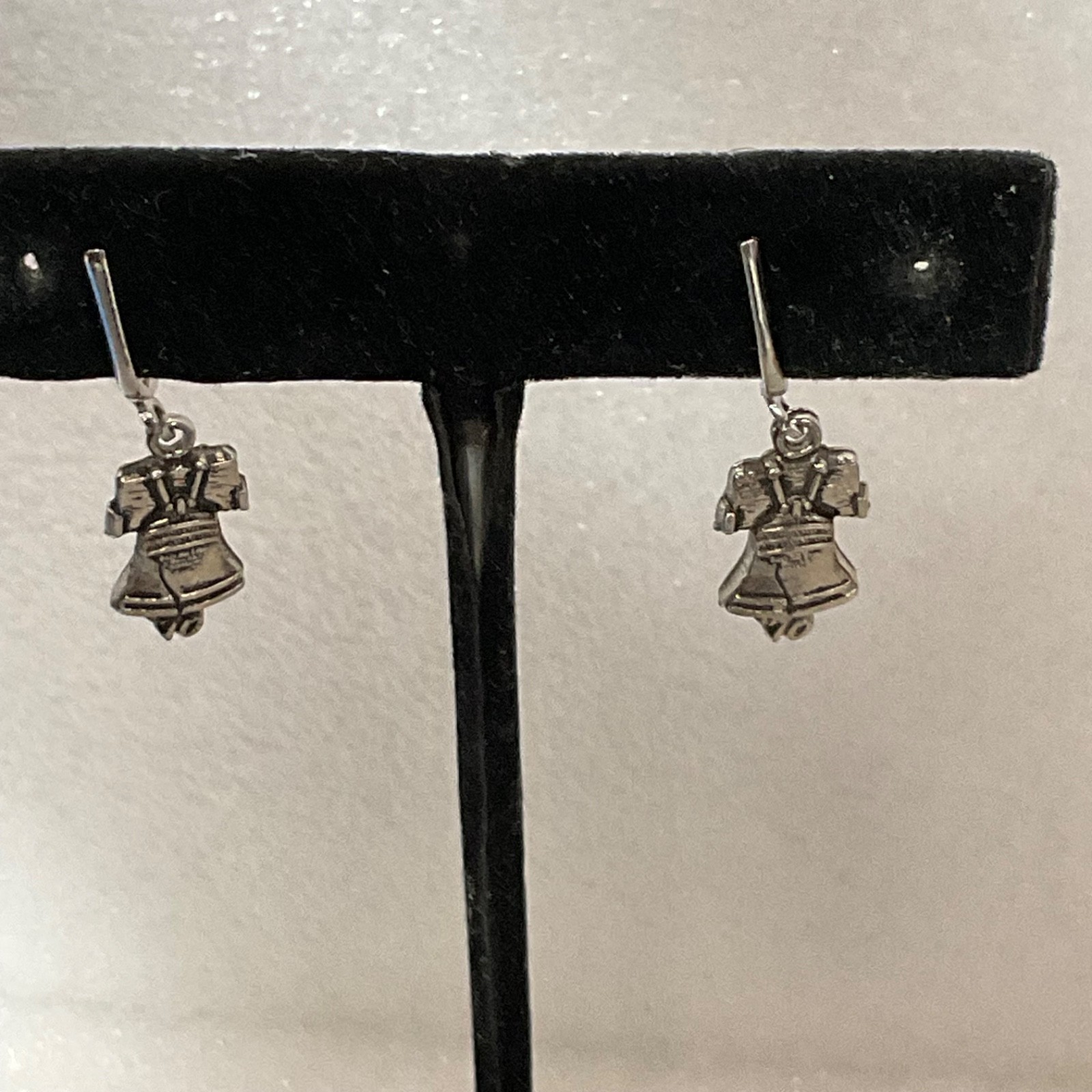 Vintage Silver Tone Liberty Bell Earrings Screw Back Patriotic USA 4.1g 1in - Image 1