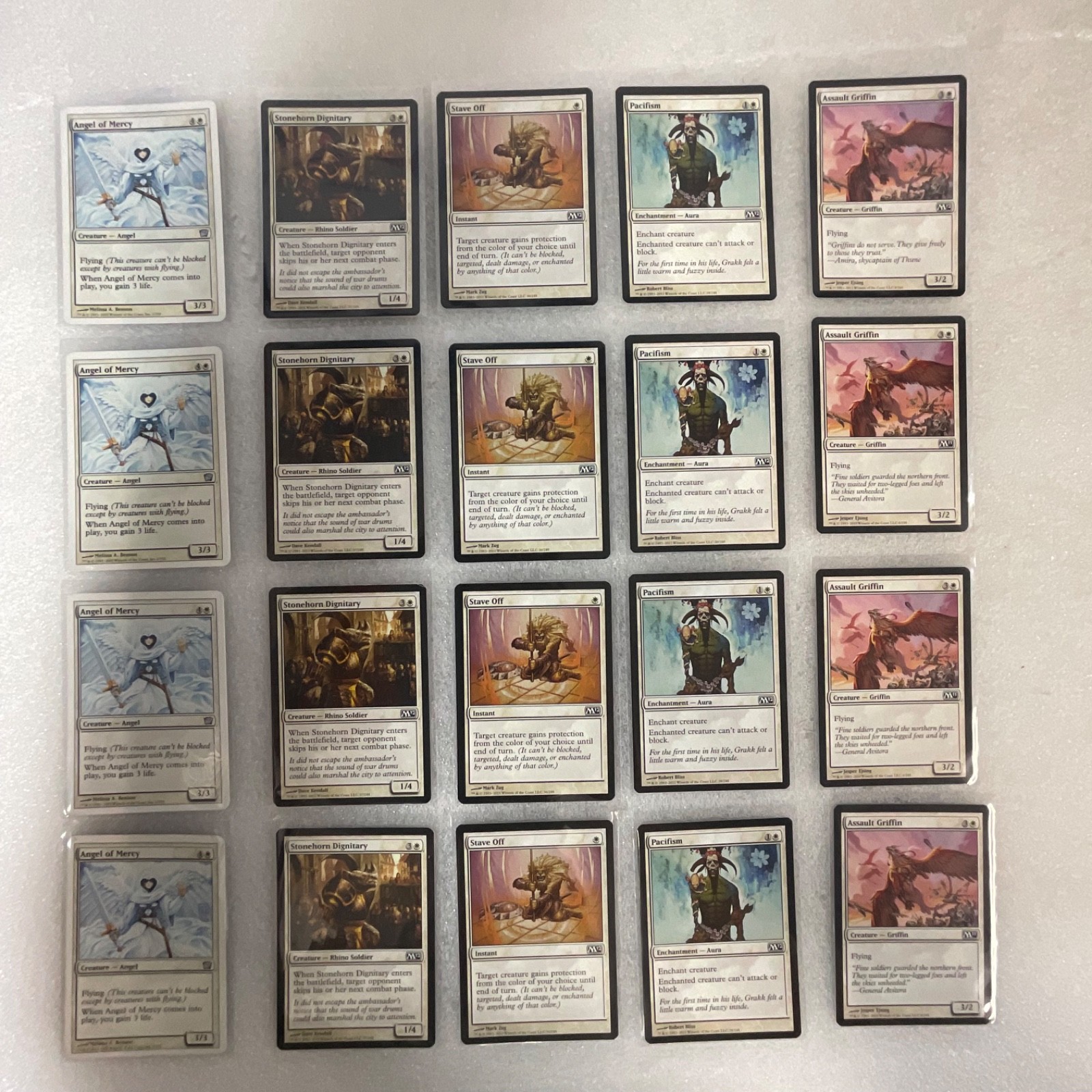 MTG 20 Card White Lot M12 Mixed w/ Pacifism Gideon's Lawkeeper Griffin Sentinel - Image 1