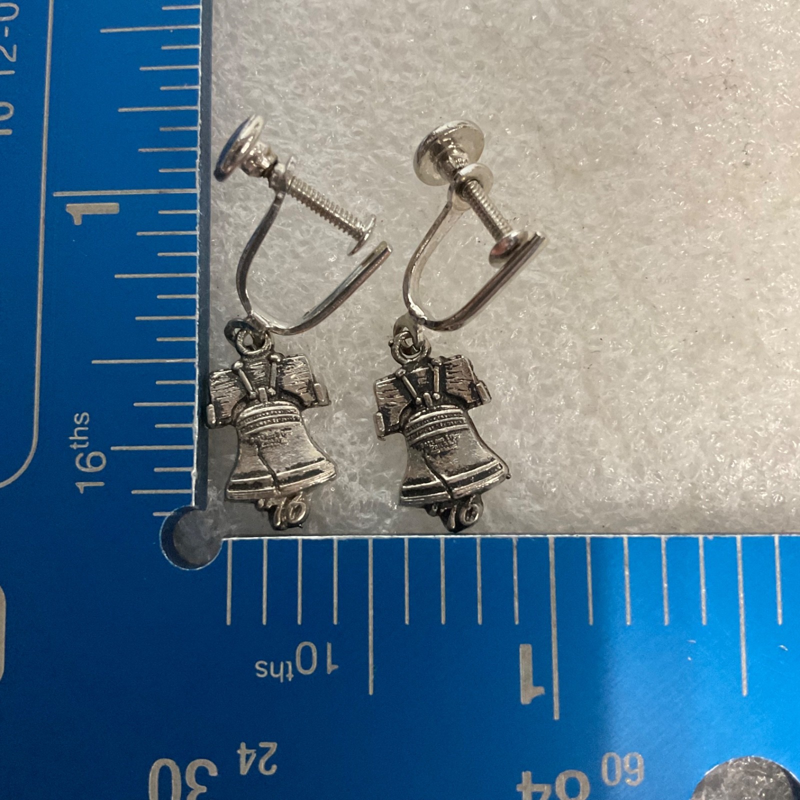 Vintage Silver Tone Liberty Bell Earrings Screw Back Patriotic USA 4.1g 1in - Image 12