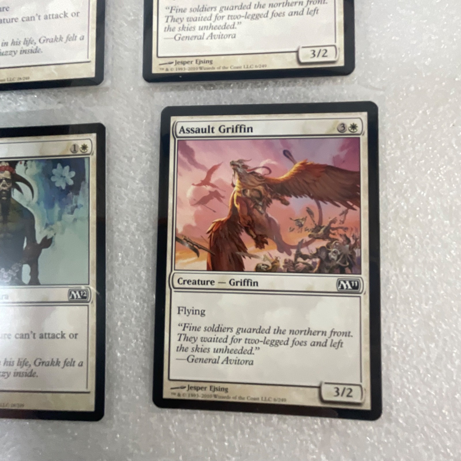 MTG 20 Card White Lot M12 Mixed w/ Pacifism Gideon's Lawkeeper Griffin Sentinel - Image 22