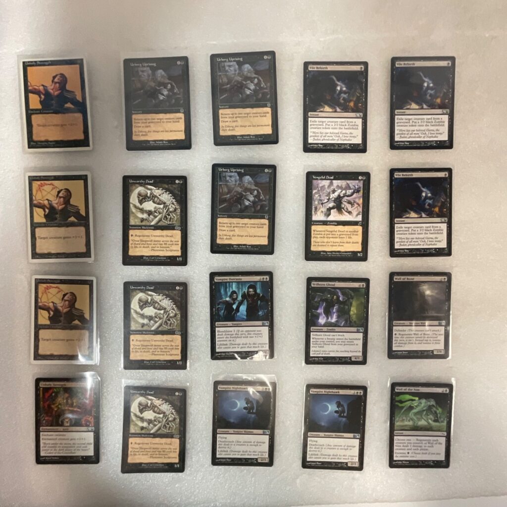 MTG 20 Card Black Lot Vampire Nighthawk Unholy Strength Mixed Sets - Image 1