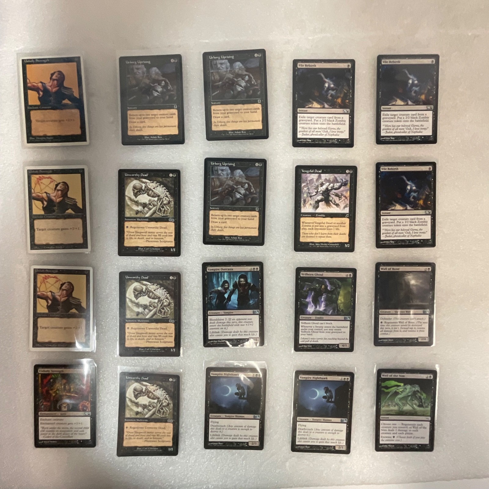 MTG 20 Card Black Lot Vampire Nighthawk Unholy Strength Mixed Sets - Image 1