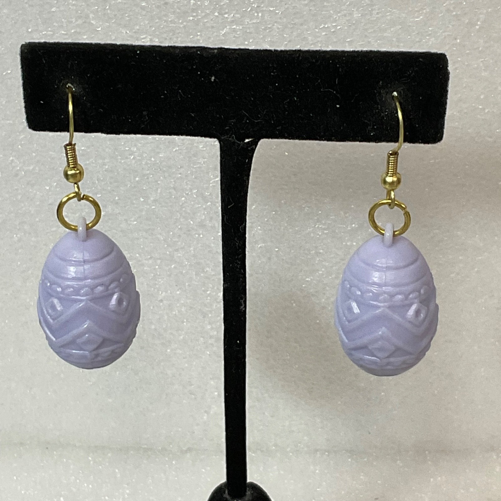 Light Purple Egg Dangle Earrings 2in Lightweight Fashion Jewelry - Image 1