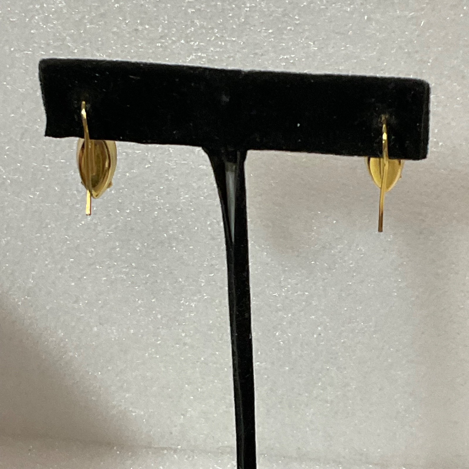 Vintage Gold Tone Drop Earrings 2.34g Marquise Stone Beige Brown Veined Design - Image 10