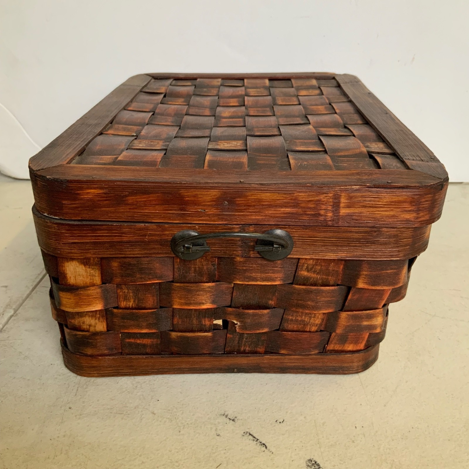 Woven Wood Storage Basket Box With Lid Latch Handles Brown 13.5 in - Image 5