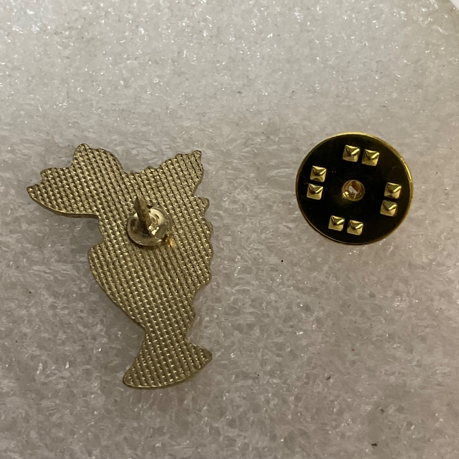 First Holy Communion Chalice Enamel Pin Gold Tone Grapes & Host Religious Gift - Image 5