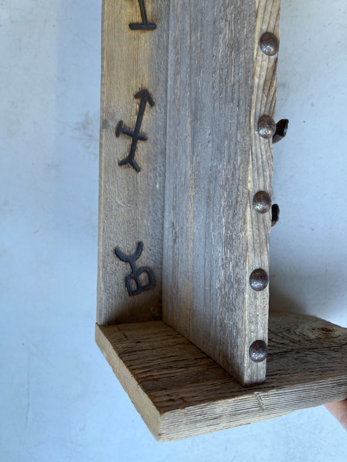 Rustic Western Wall Shelf 23in Reclaimed Wood Horseshoe Hooks Burned Brands - Image 6