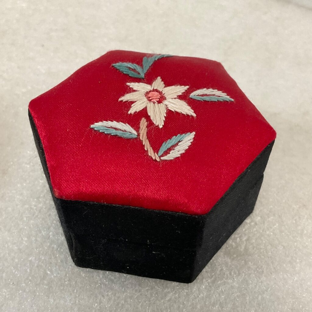 Small Hexagon Jewelry Ring Box Red Floral Embroidered Lid Black Case - Image 1