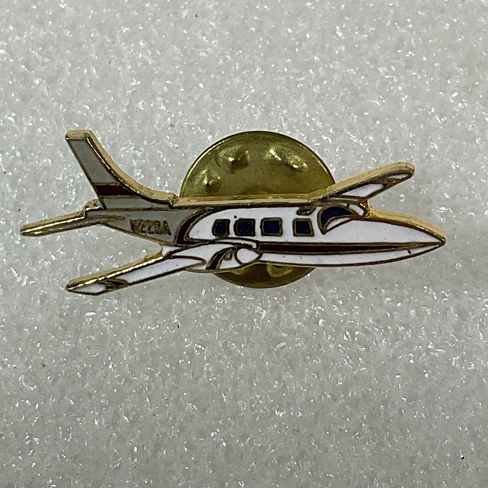 Jet Aero Plane Airplane Plane Pin Pinback Tail#N22BA - Image 1