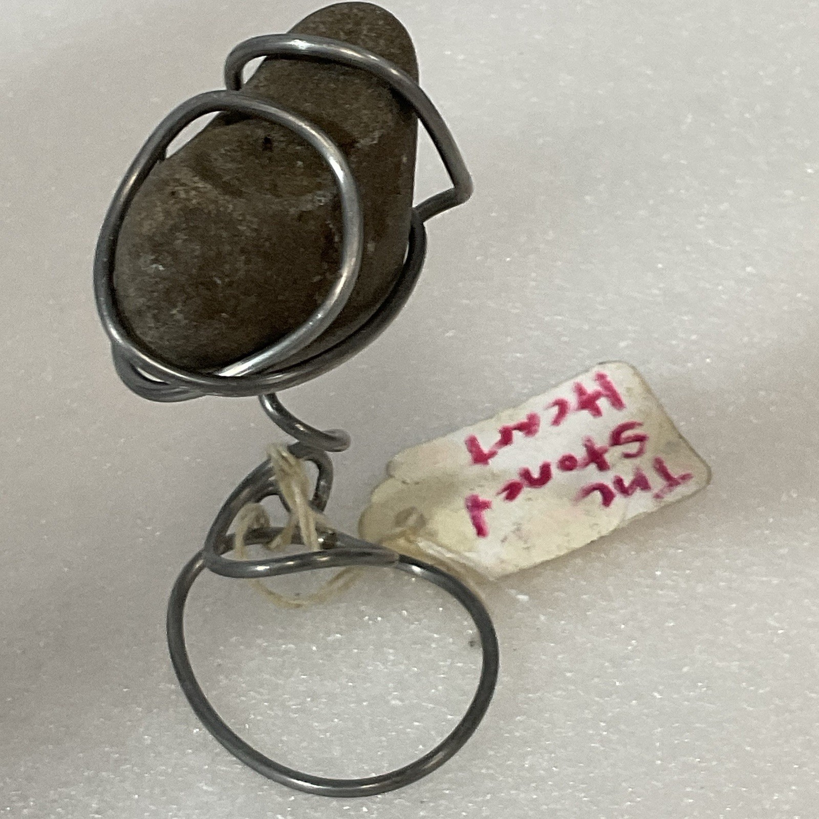 Folk Art Stone Heart Rock In Wire Stand GnuFoundArt - Image 4
