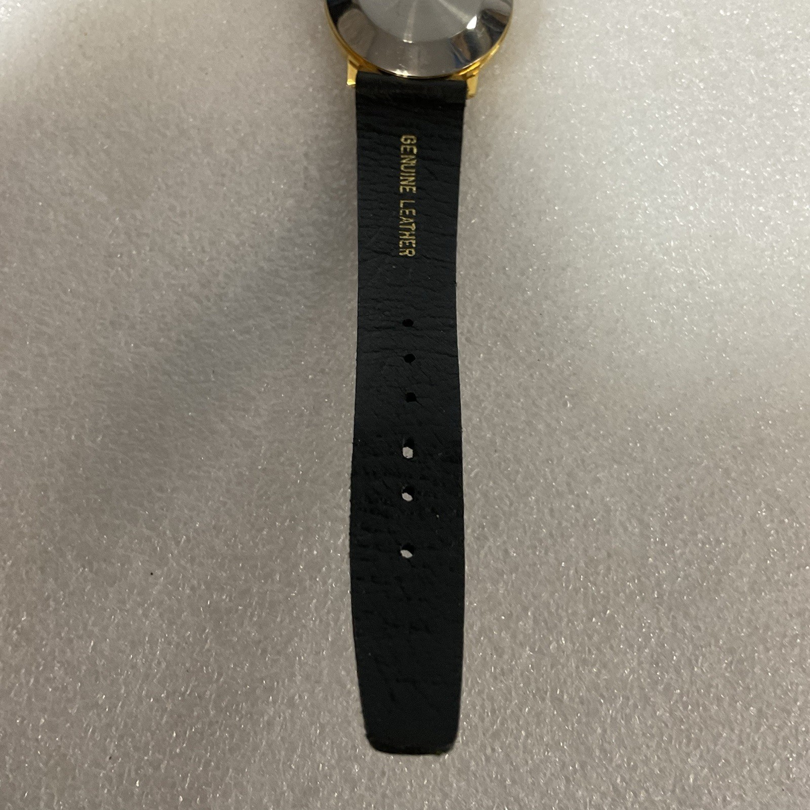 Panama City Watch Leather Band Gold Toned Needs Battery GnuFashion - Image 5