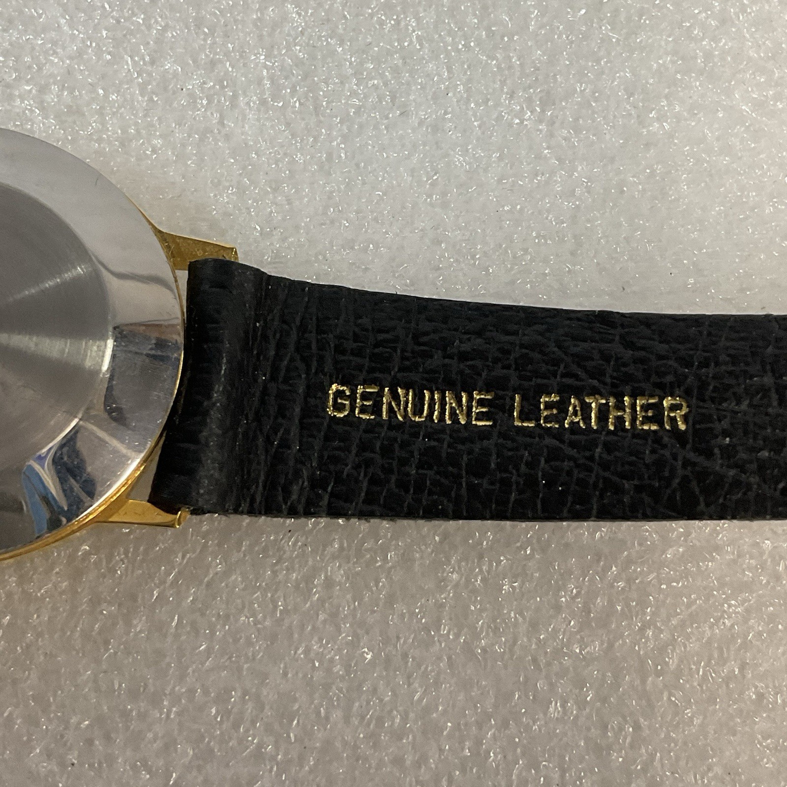 Panama City Watch Leather Band Gold Toned Needs Battery GnuFashion - Image 15