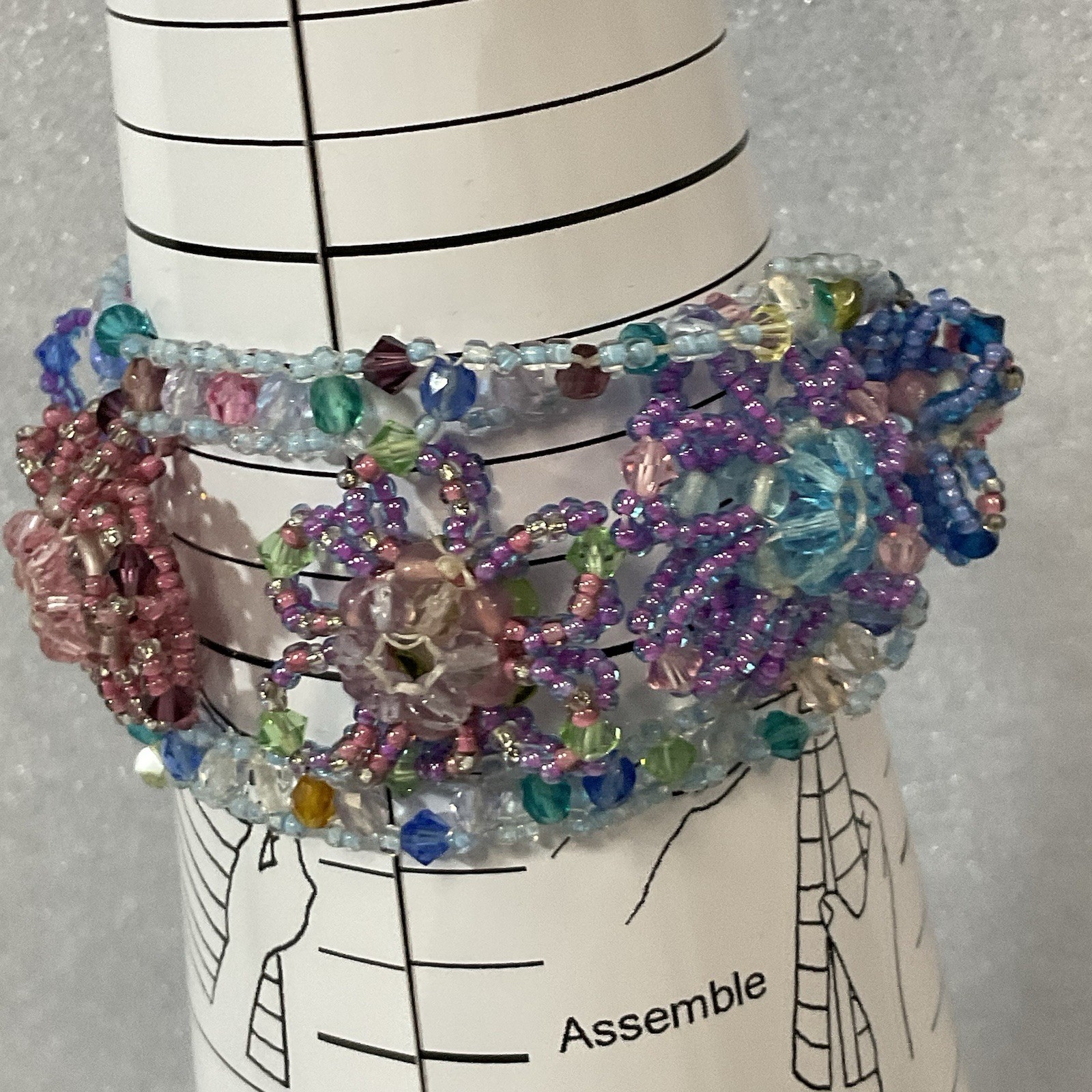 Flower Design Multicolor Bead Wide 6” Bracelet Lobster Claw Close GnuFashion - Image 5