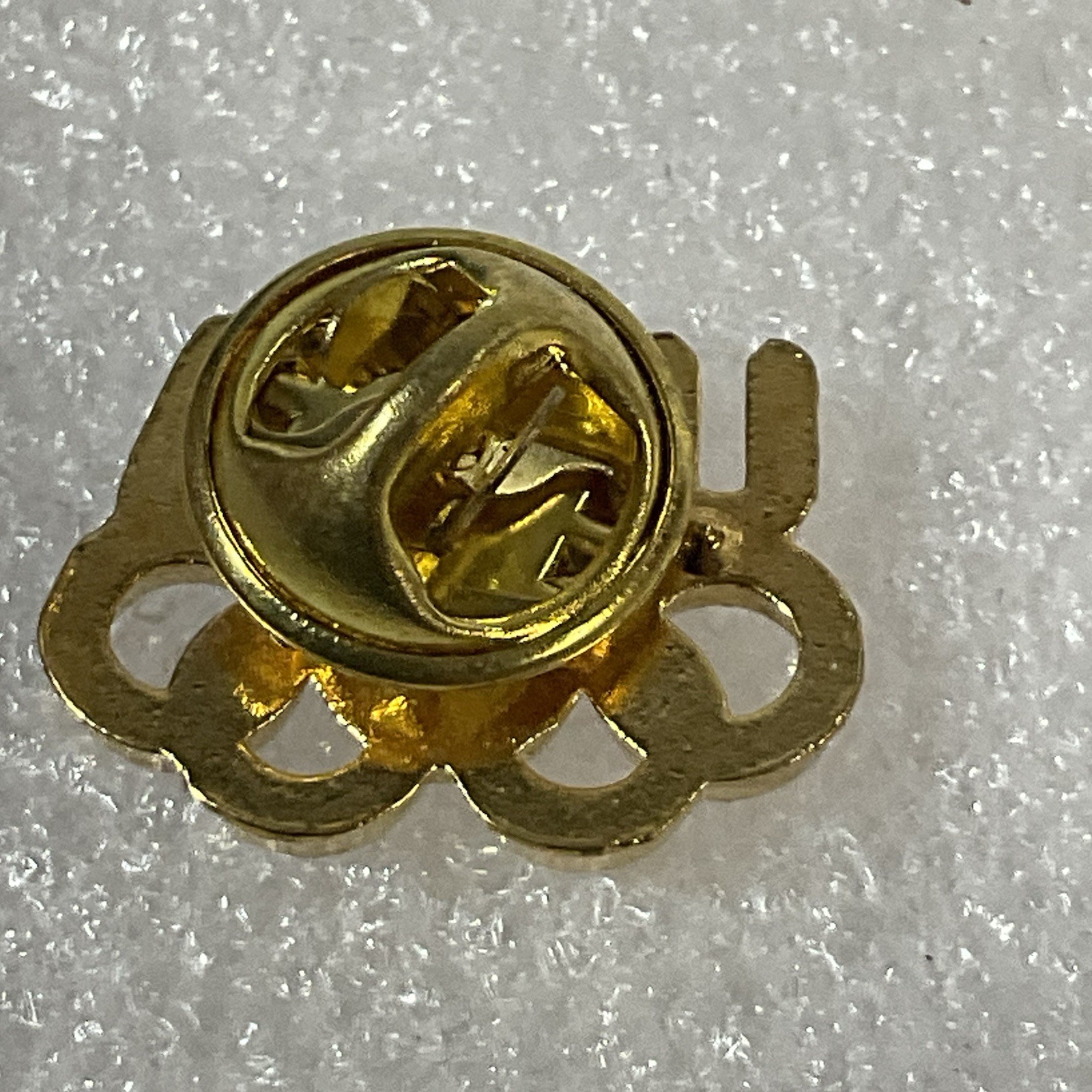USA Gold Toned Olympic Rings Pin Pinback GnuCollectibles - Image 2