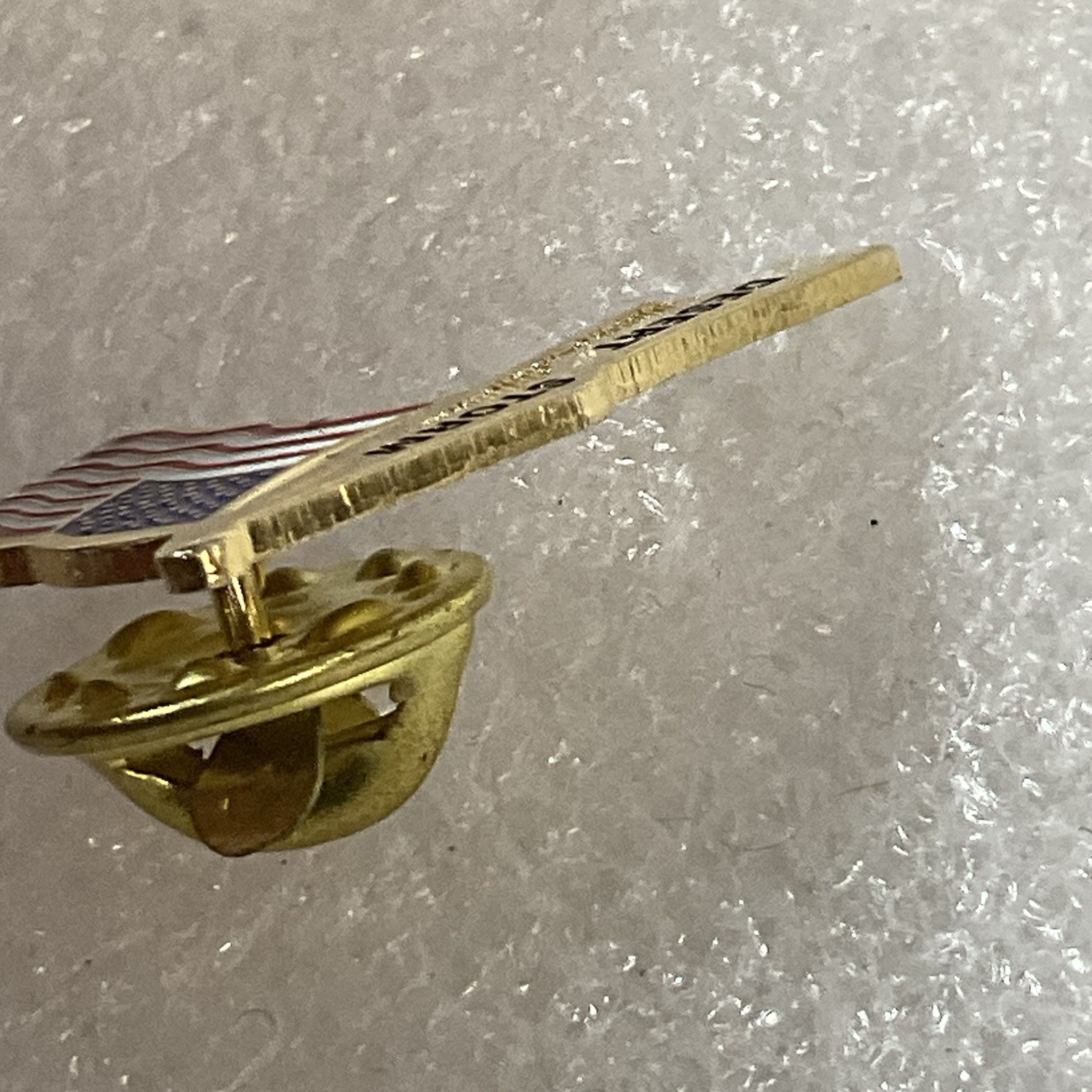 Desert Storm Gold Tone Flag Metal Pin Pinback GnuCollectibles - Image 5