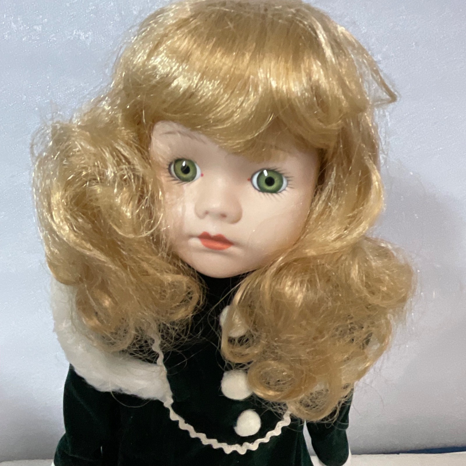 House of Lloyd 1990 Skater Doll 15in Stock 120170 With Box Stand - Image 11