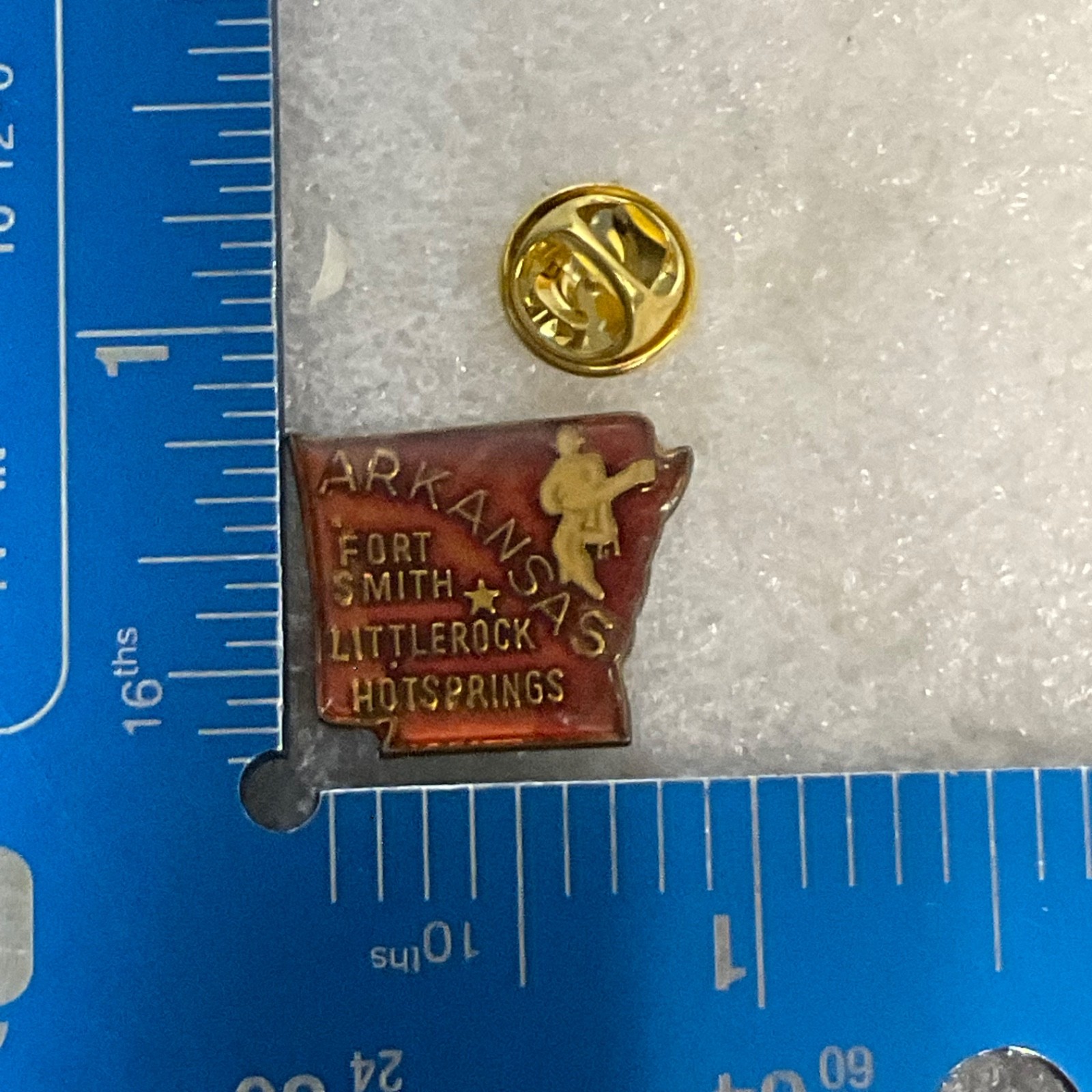 Vintage Arkansas State Enamel Pin 1in Fort Smith Little Rock Hot Springs - Image 3