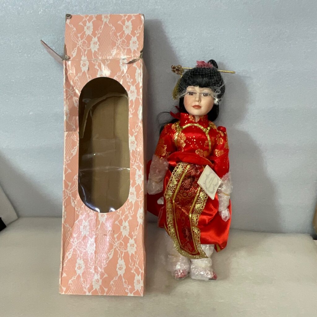 Americana Sweetheart Su Ling Porcelain Doll 15in Red Dress Box 28220 - Image 1