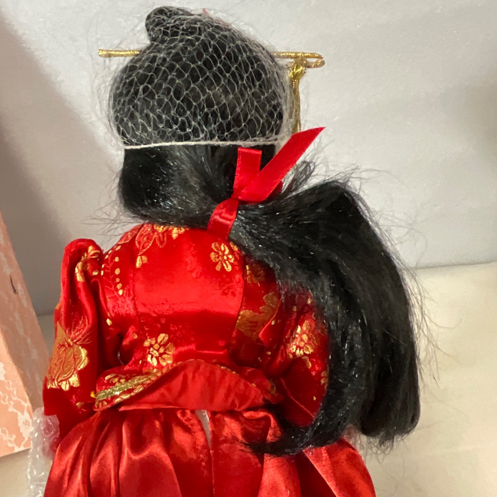 Americana Sweetheart Su Ling Porcelain Doll 15in Red Dress Box 28220 - Image 8