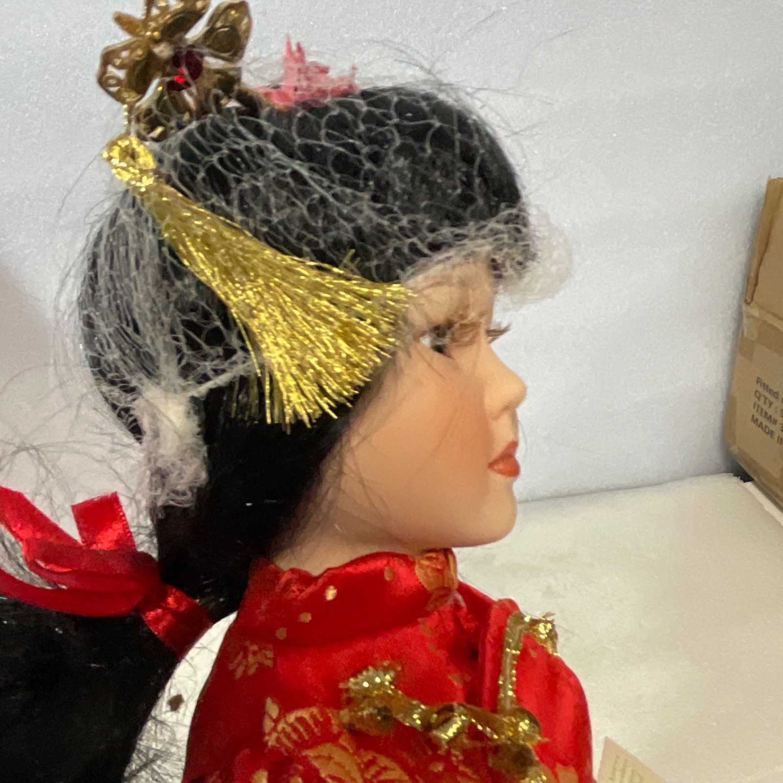 Americana Sweetheart Su Ling Porcelain Doll 15in Red Dress Box 28220 - Image 13