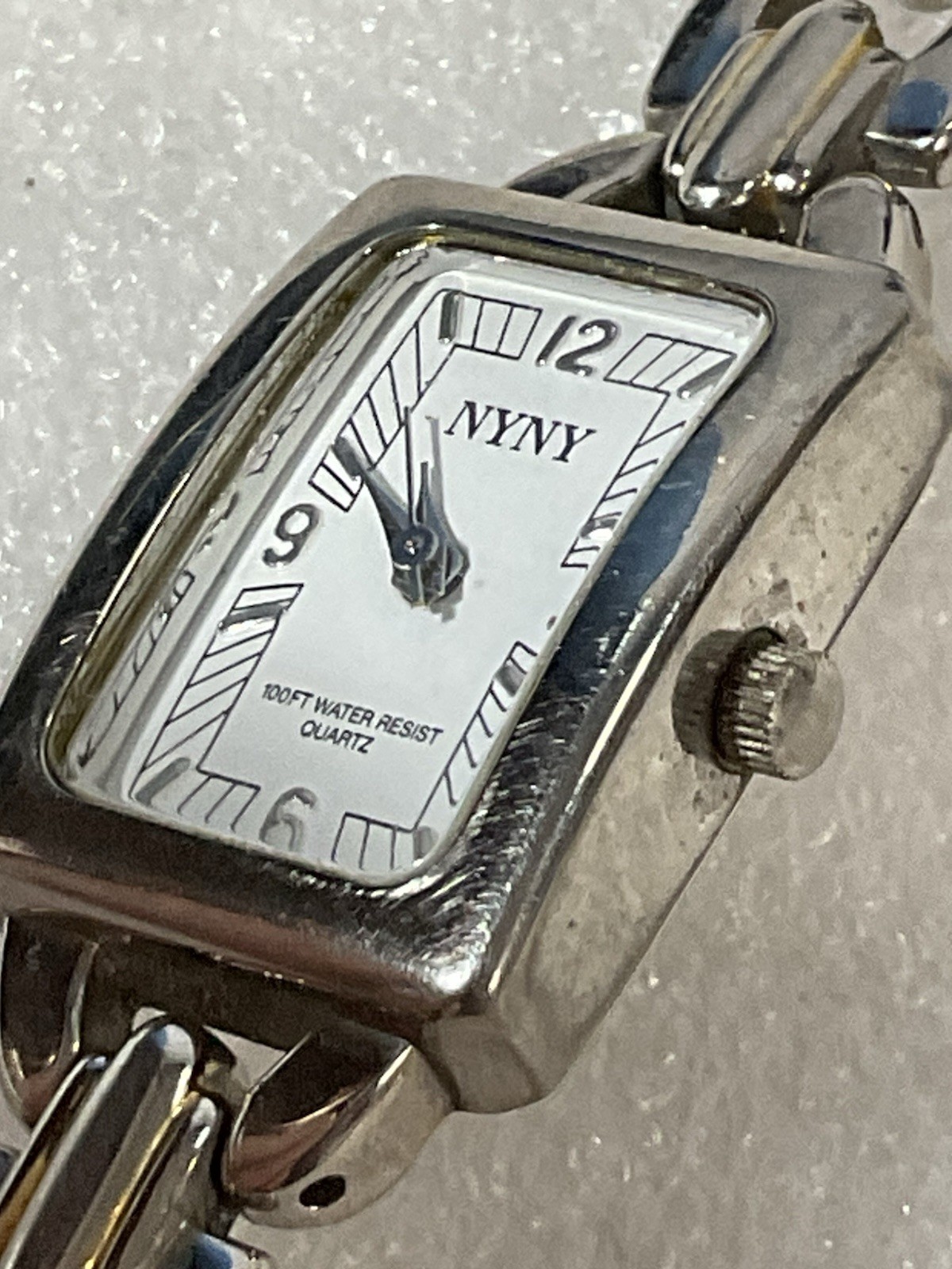NYNY Silver Toned Rectangular Face 100 Water Resist Watch 43-069 V-13 - Image 4