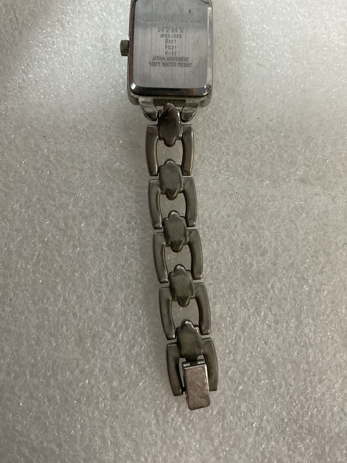 NYNY Silver Toned Rectangular Face 100 Water Resist Watch 43-069 V-13 - Image 17