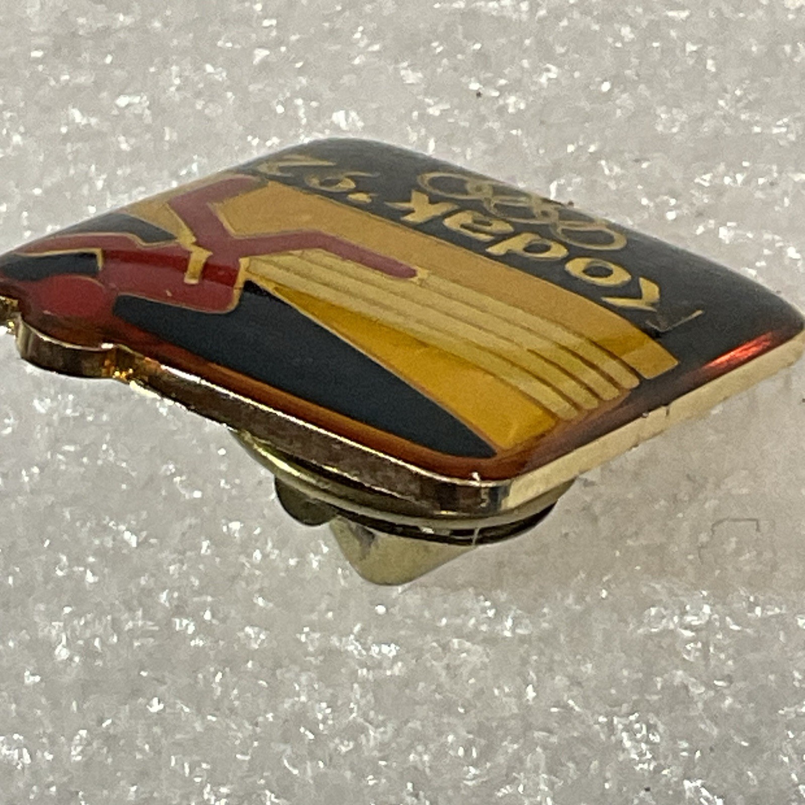 1992 Kodak Olympic Pin Eastman Kodak .75” Pin Pinback GnuCollectibles - Image 4