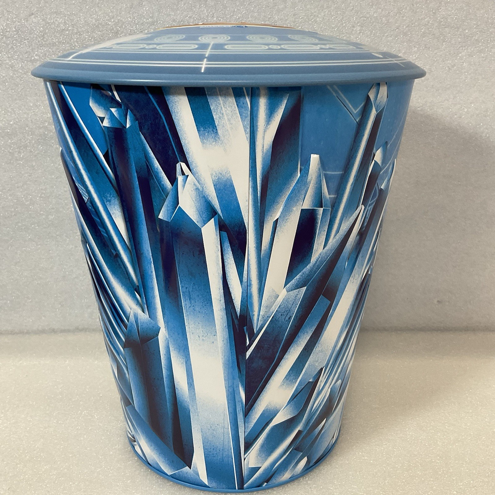 Superman Popcorn Bucket Last Son of Krypton Metal 11" DC Comics 6.8L - Image 4