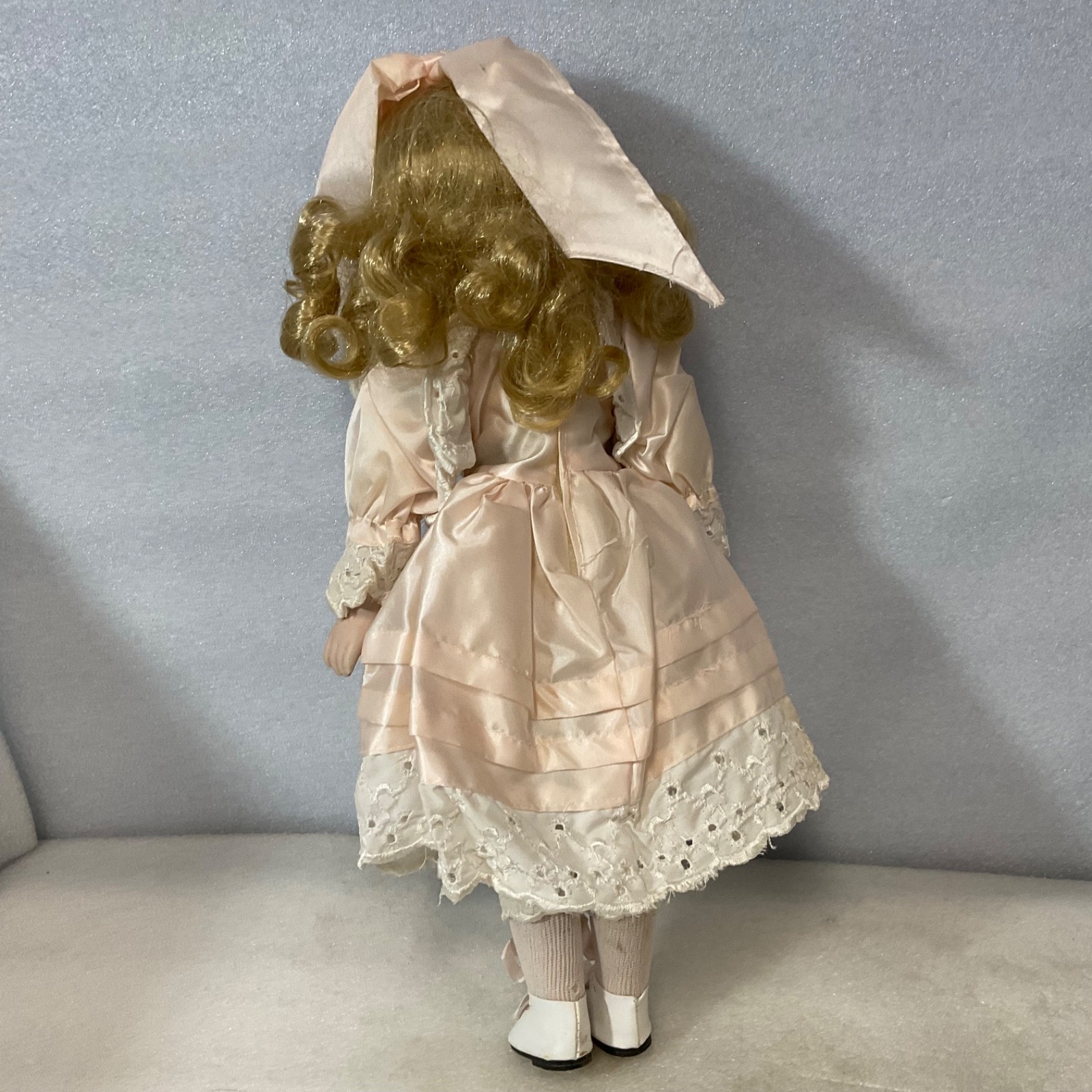 Blonde Blue Eyed Porcelain Doll 15.5in Pink Dress White Lace Bow - Image 6