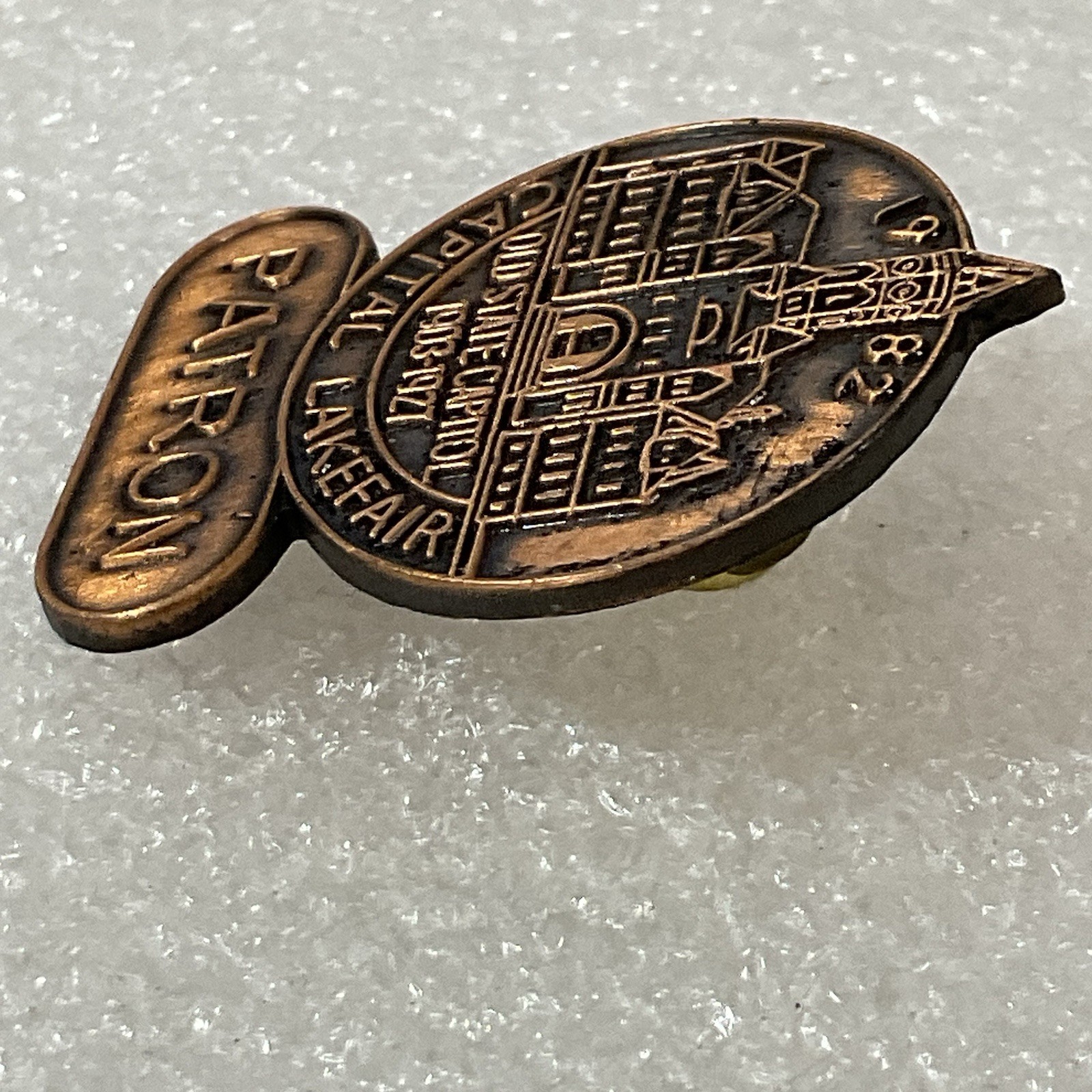 1982 Capital Lakefair Old State Capitol 1903-1927 Patron Pin Pinback Copper Tone - Image 8