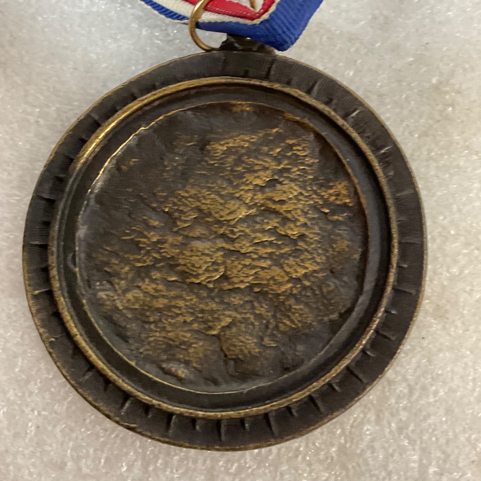 Vintage Bronze Tone Tennis Medal Award 92g Sports Trophy w/ Ribbon 2.5" - Image 2