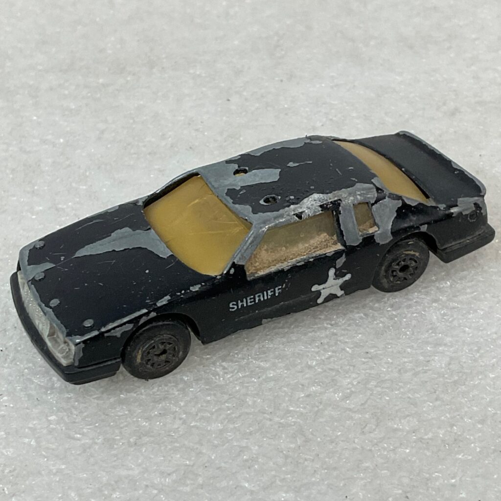 Maisto Buick LeSabre Sheriff Diecast Car 3.25in Heavy Paint Wear Missing Lights - Image 1