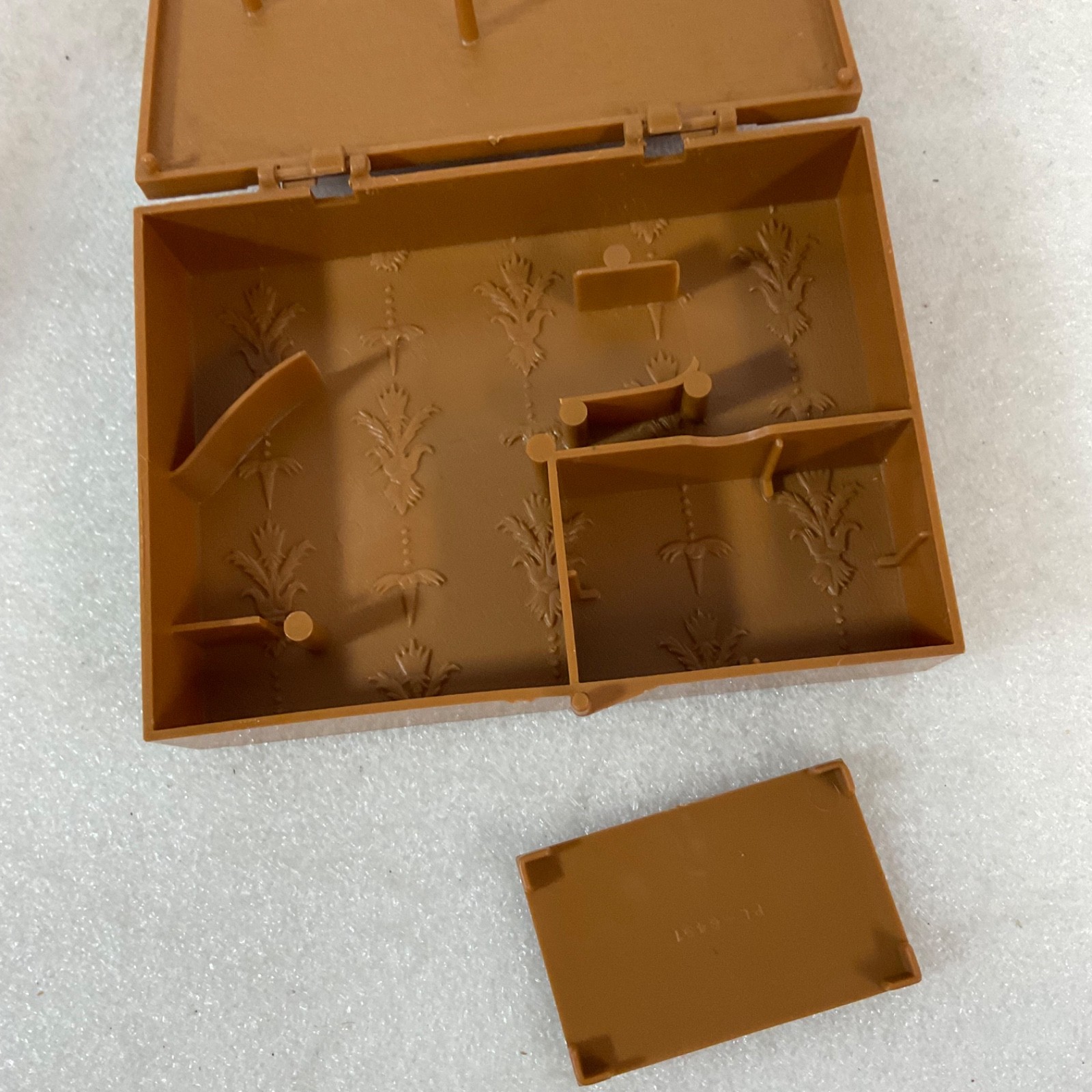Marx Miniature Toy Gun Case Plastic Box Empty 5in Brown - Image 14